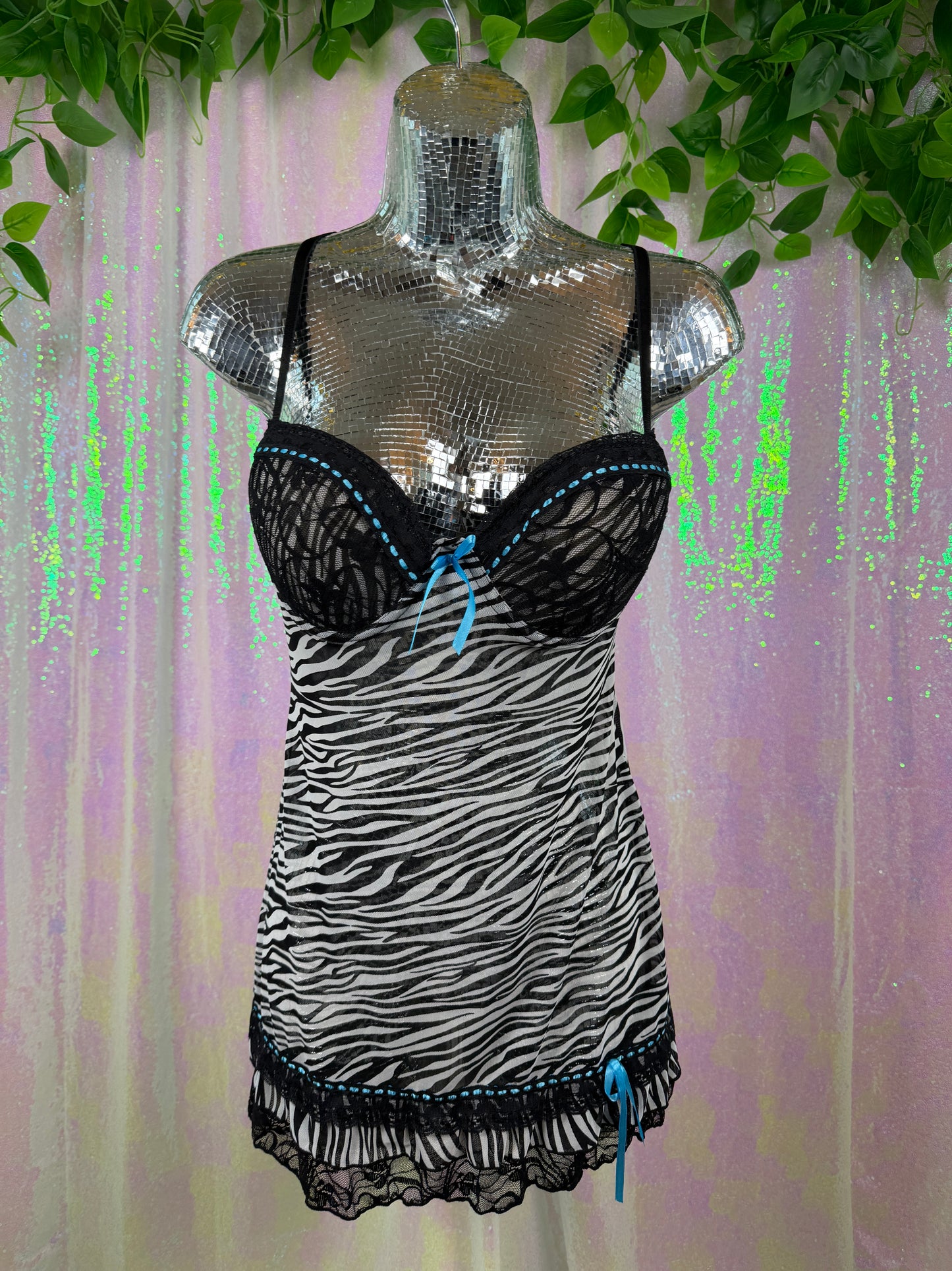 Per Lei (L) 🖤🦓💙🪻 Y2K zebra lace lingerie chemise babydoll nightie pin-up (factory tagged: L)