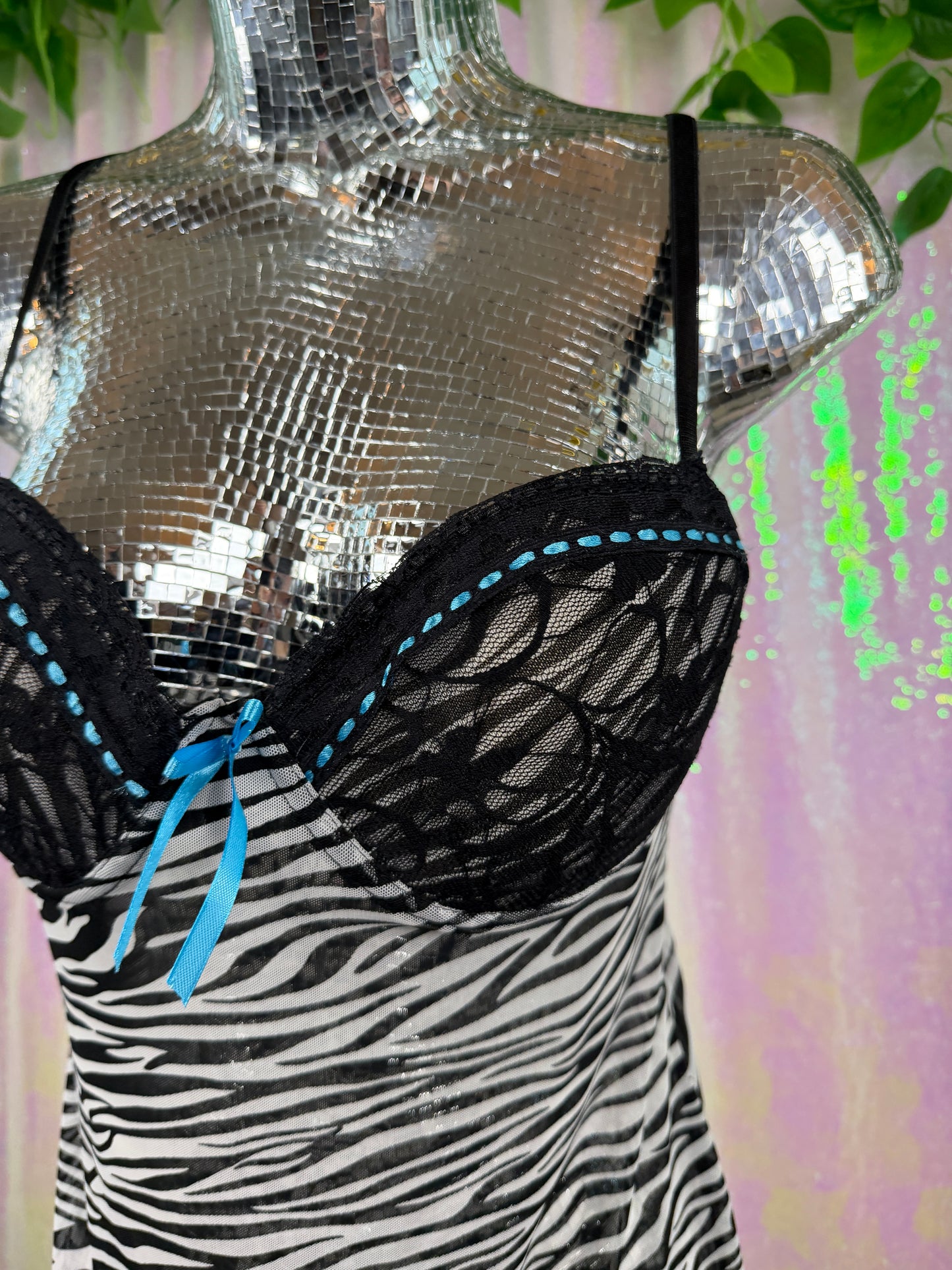 Per Lei (L) 🖤🦓💙🪻 Y2K zebra lace lingerie chemise babydoll nightie pin-up (factory tagged: L)