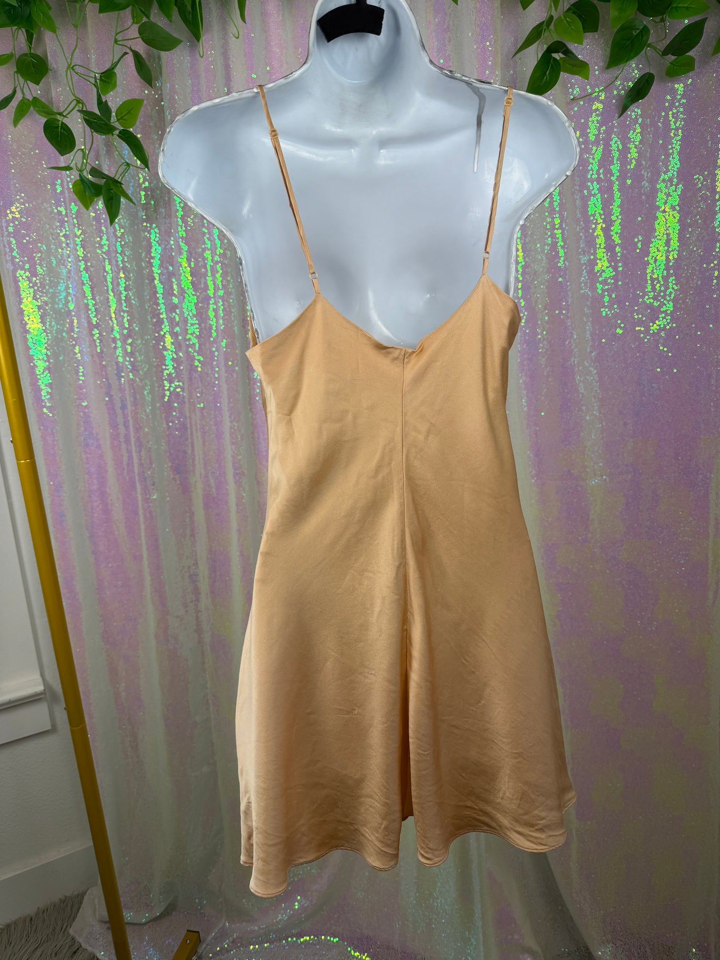 Victoria's Secret (M) 🥂✨🕊️🌙 satin slip lingerie champagne mini dress (factory tagged: M)