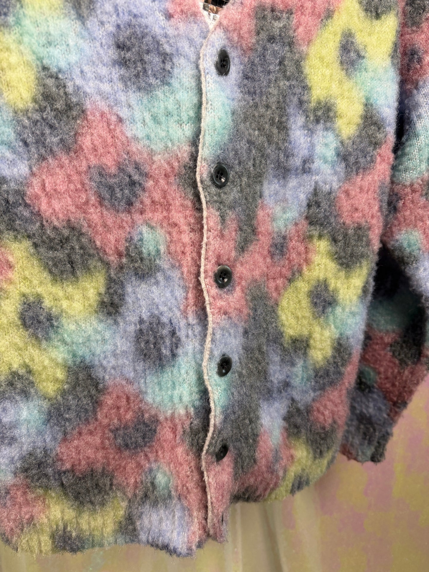 Awake (L) 🌈🩶✨🌸 floral pastel fuzzy flower print cozy cardigan button up sweater (factory tagged: N/A)