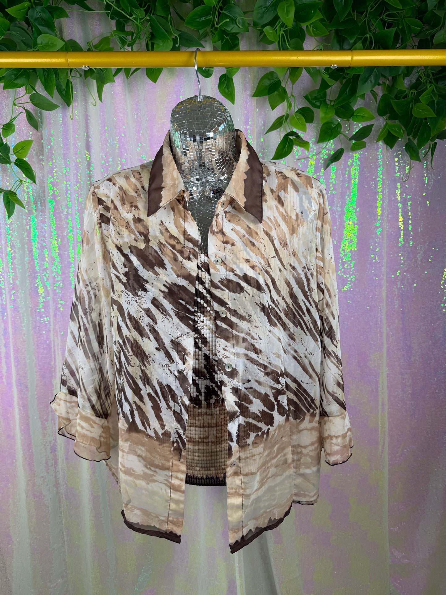 Nicola (M) 🤎🐆🍂🌾 animal print leopard sheer button-up tank top blouse combo (factory tagged: M)