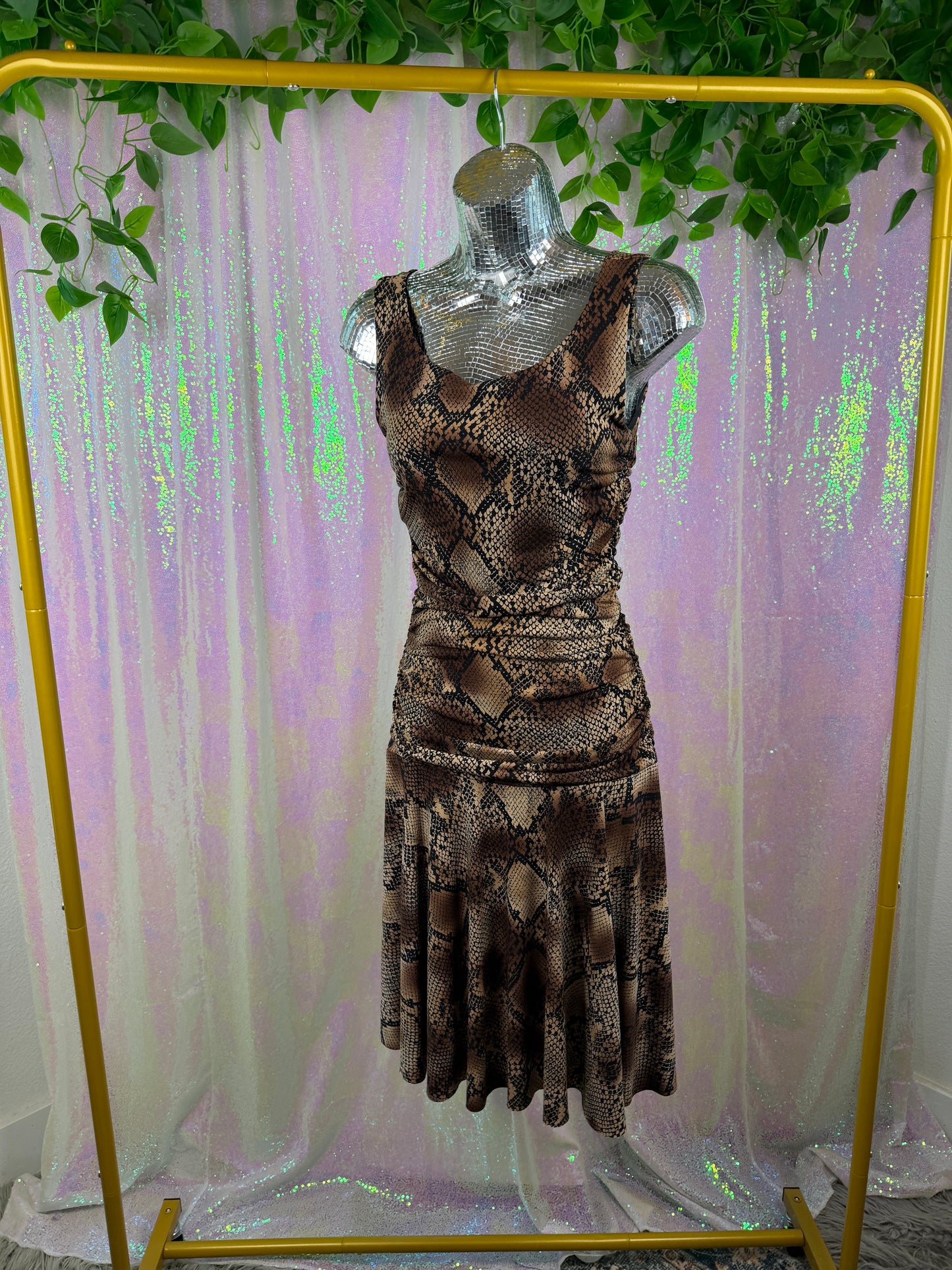 Lily (S) 🐍🤎🖤🌙 snakeskin ruched sleeveless midi dress (factory tagged: P/P)
