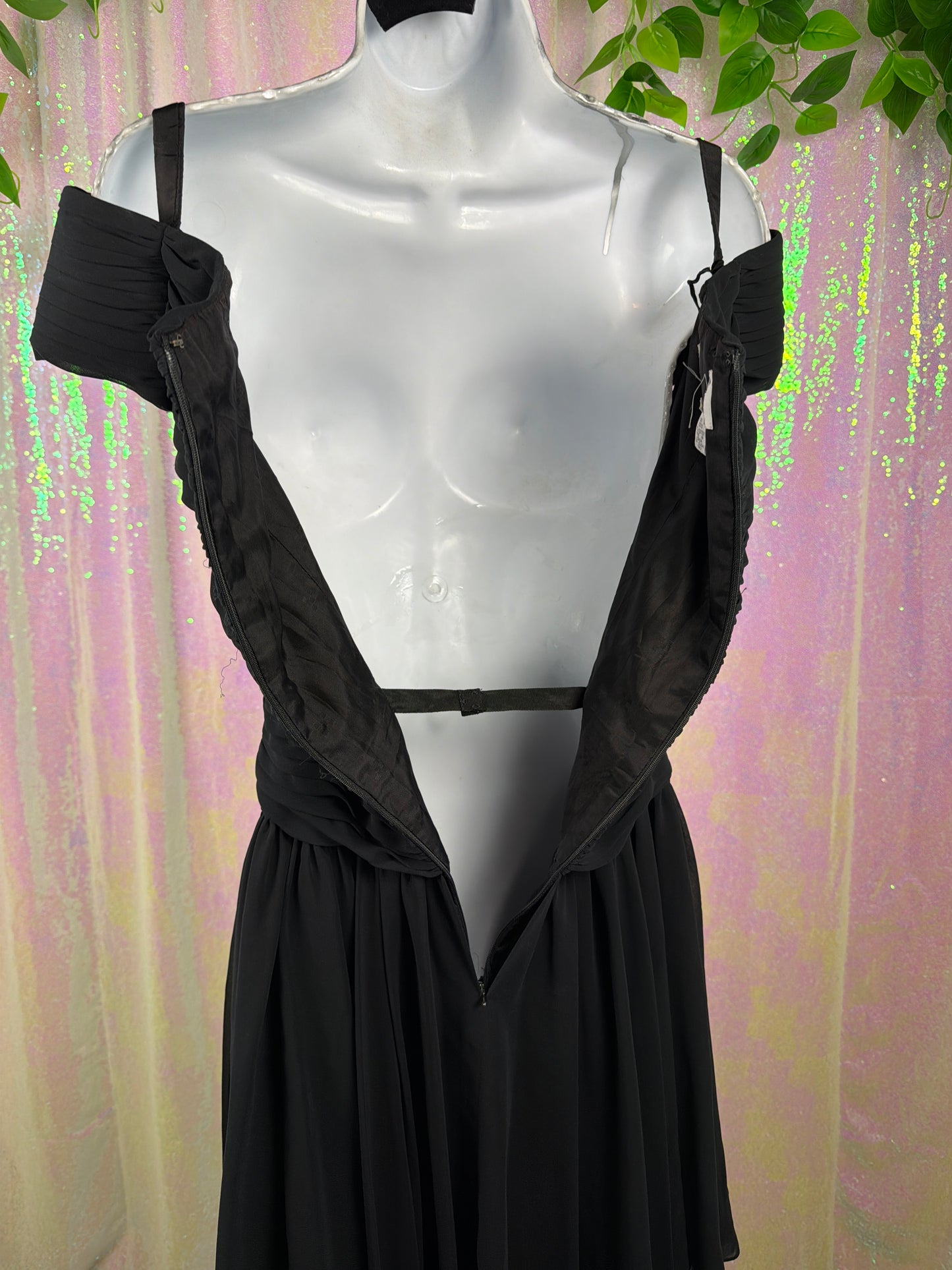 Sandra Dee's Closet (M) 🖤🌙✨🥀🕯️🎭🩰🦢🌹🍸 Grease girlie iconic black off-the-shoulder ruched chiffon dress romantic cocktail party (factory tagged: 2)