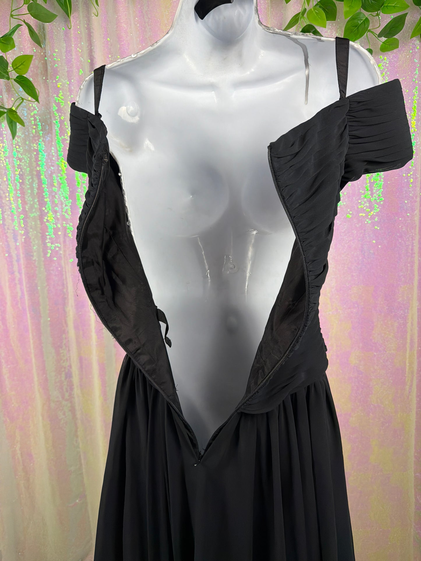 Sandra Dee's Closet (M) 🖤🌙✨🥀🕯️🎭🩰🦢🌹🍸 Grease girlie iconic black off-the-shoulder ruched chiffon dress romantic cocktail party (factory tagged: 2)