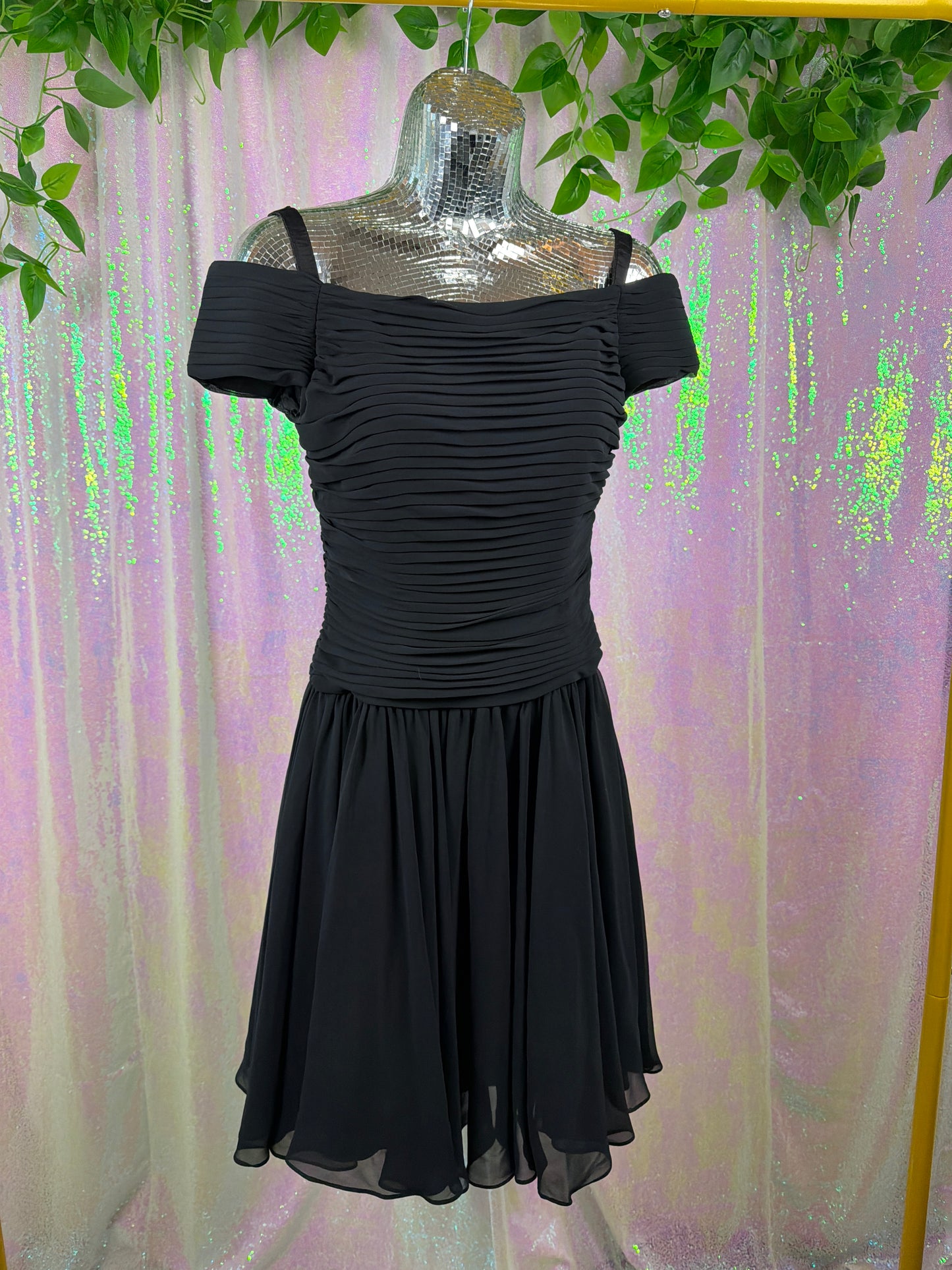 Sandra Dee's Closet (M) 🖤🌙✨🥀🕯️🎭🩰🦢🌹🍸 Grease girlie iconic black off-the-shoulder ruched chiffon dress romantic cocktail party (factory tagged: 2)