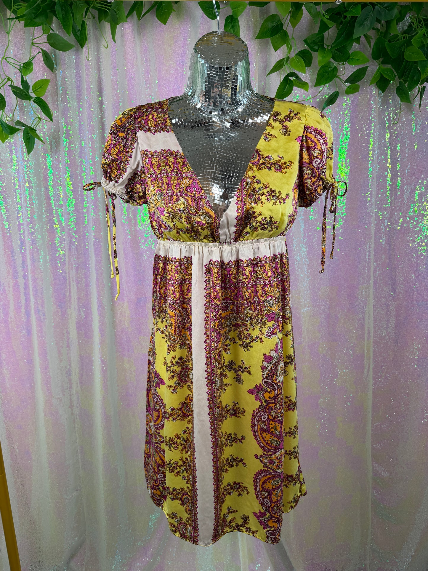 Alice & Trixie (S) 🎀🌼🍋🪷 y2k pink lemon paisley boho cali tumblr Coachella festival girlie empire waist frock babydoll mini silky soft dress (factory tagged: S)