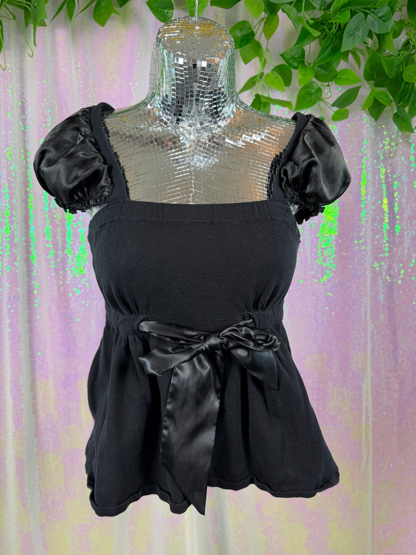 Rampage (S) 🖤🥀🦇♠️ black puff royal court dark soft-edgy princess puffy sleeve satin bow babydoll top romantic whimsy goth coquette gothic (factory tagged: S)