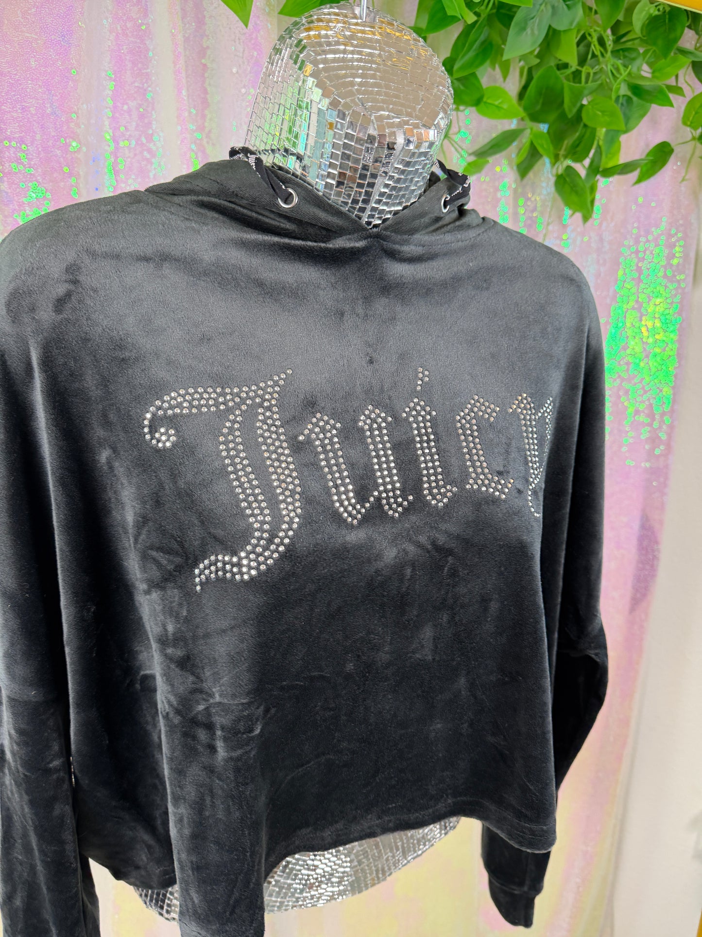 Juicy Couture (L) 🖤🕶️🐈‍⬛💎 black velvet silver rhinestone velour hoodie Y2K glam lounge baddie hoodie bratz girlie streetwear (factory tagged: L)