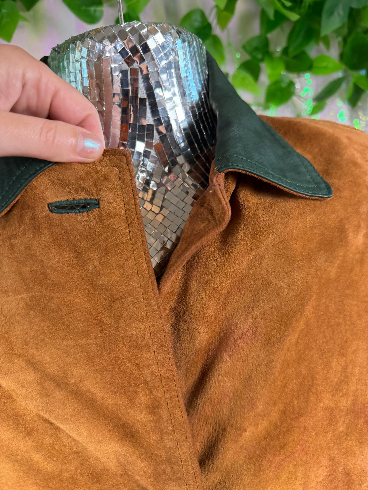 Winlit (S) 🍂🦌🪵🥾 cognac brown suede leather contrast collar utility field jacket (factory tagged: S)