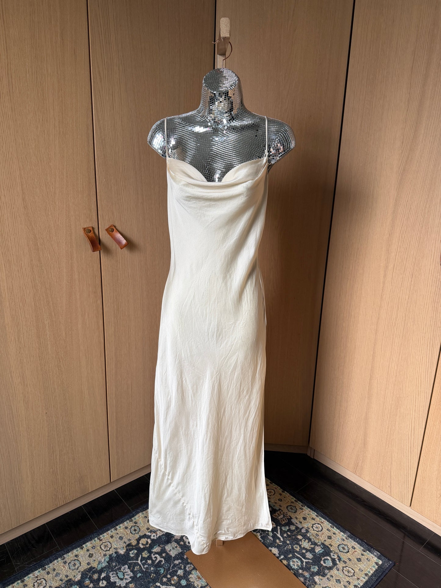 Victoria's Secret (S) 🤍❄️🕊️🪞angelic winter cream white fairycore bride y2k angel bridal lingerie slip dress, white, cream (tag n/a - small-ish // volume: quarter)