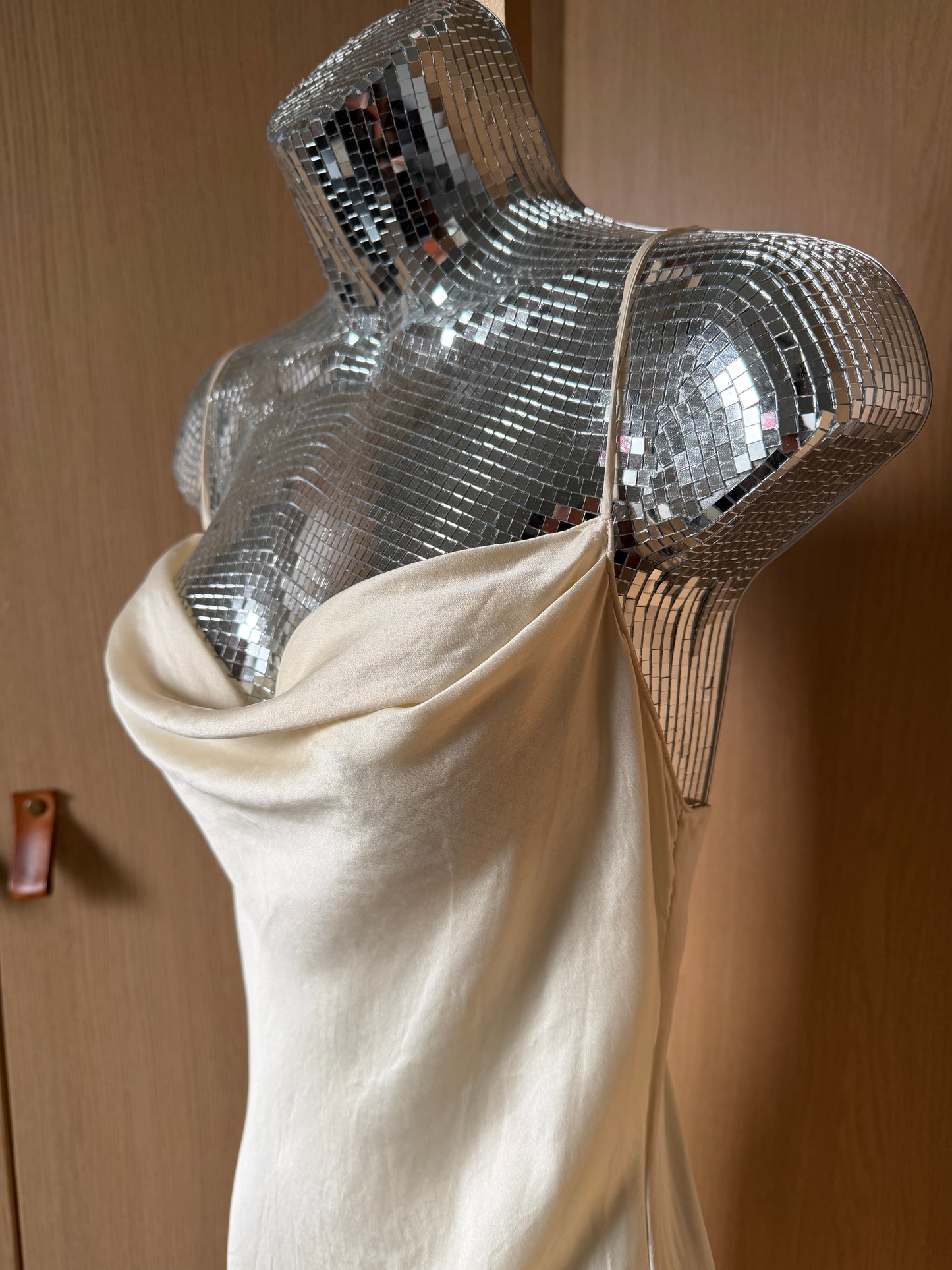 Victoria's Secret (S) 🤍❄️🕊️🪞angelic winter cream white fairycore bride y2k angel bridal lingerie slip dress, white, cream (tag n/a - small-ish // volume: quarter)