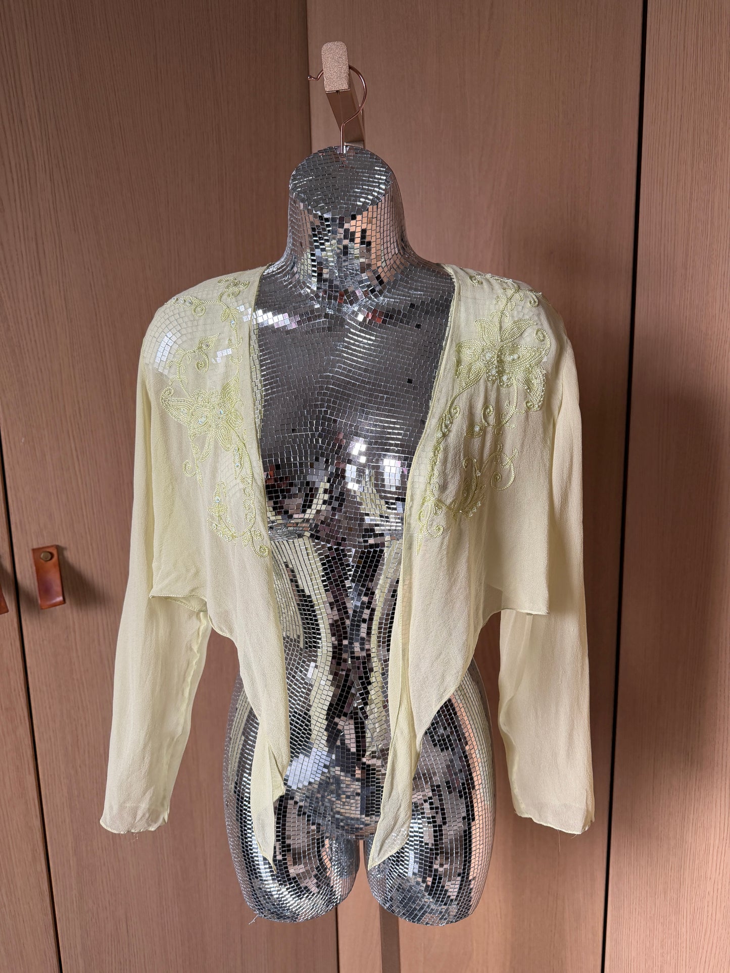 Maggie London Petites (M) 🍃🌿🧚‍♀️ 🍀 y2k Lizzie Mcguire sweet heart plant fairy sheer green embroidered 100% silk shrug tie crop top, green (factory tag: 12)