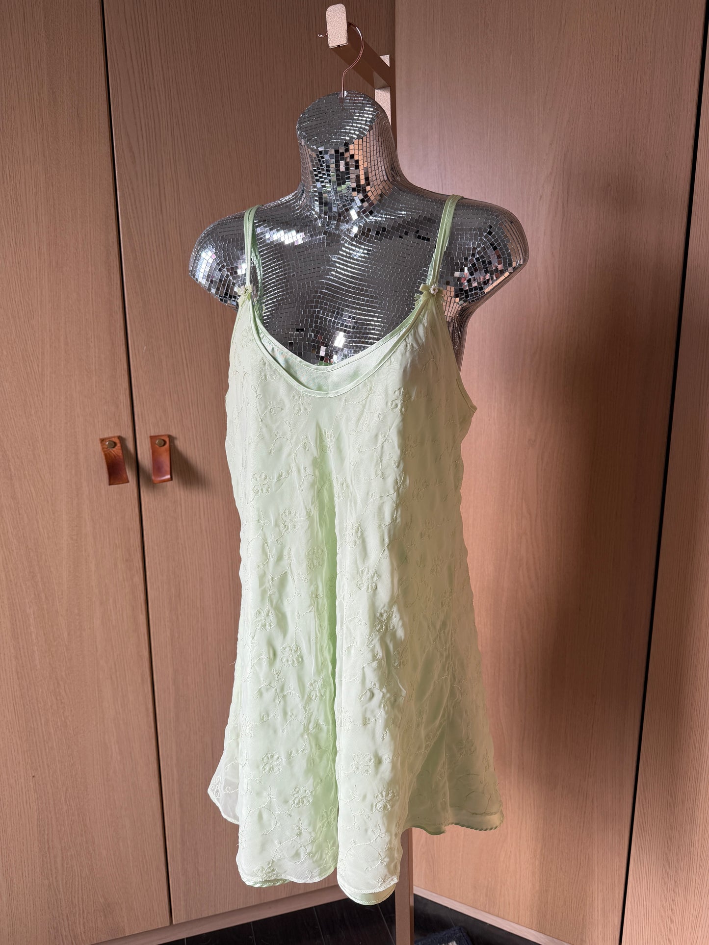 Private Luxuries (M) 💚🧚‍♀️✨🌿 y2k fairy floral embroidered double layered chiffon & silk slip dress with tiny pearl detailing, green, cream, white (factory tag: M)