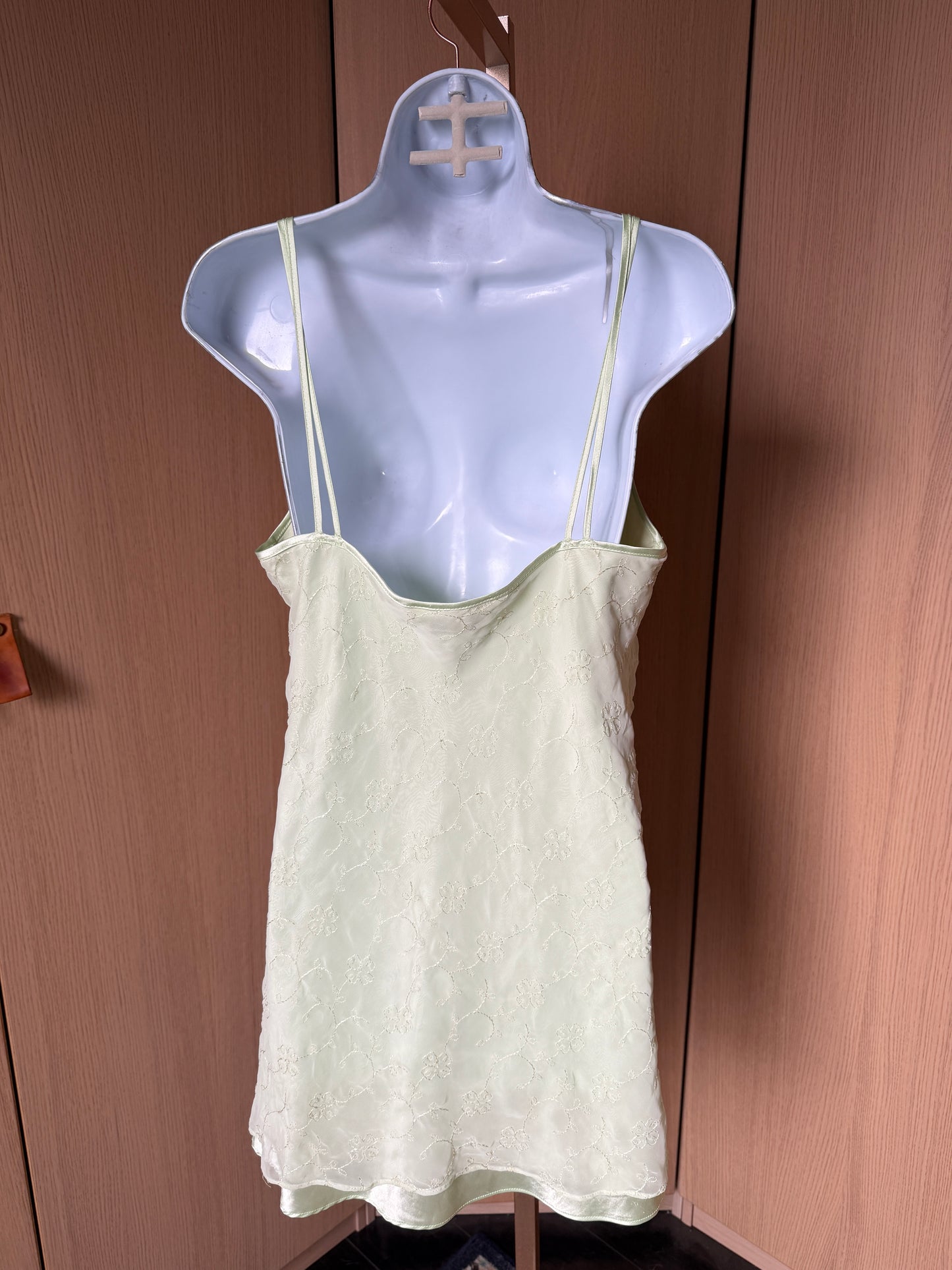 Private Luxuries (M) 💚🧚‍♀️✨🌿 y2k fairy floral embroidered double layered chiffon & silk slip dress with tiny pearl detailing, green, cream, white (factory tag: M)