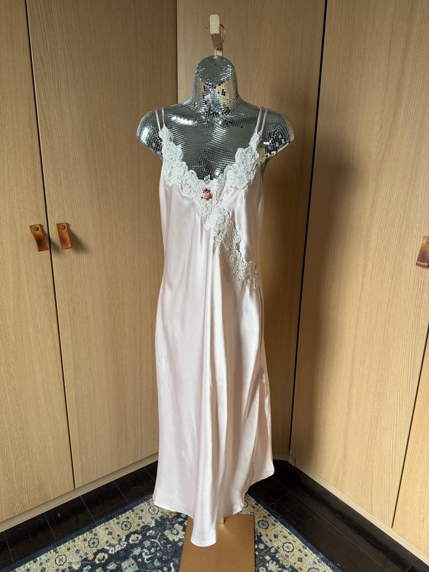 California Dynasty (M) 🧚‍♀️💫🌸⭐️ vintage late 90's early 2000's y2k art deco fairy god mother blush pink silk & cream floral embroidered roses maxi slip dress gown, pink, cream  (factory tag: M)