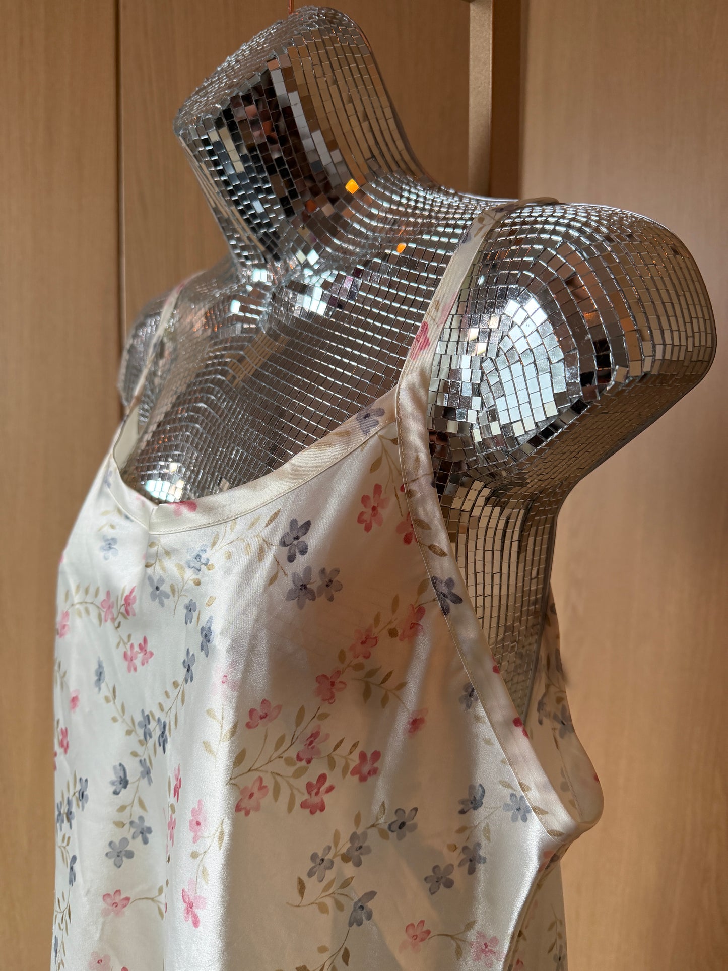 Gillian O’Malley (XL) 🌿🌸🌞💐 vintage mid 2010's y2k floral spring flower vine fairy silky satin lingerie night gown slip dress, cream, pink, yellow, white, green(factory tag: XL)