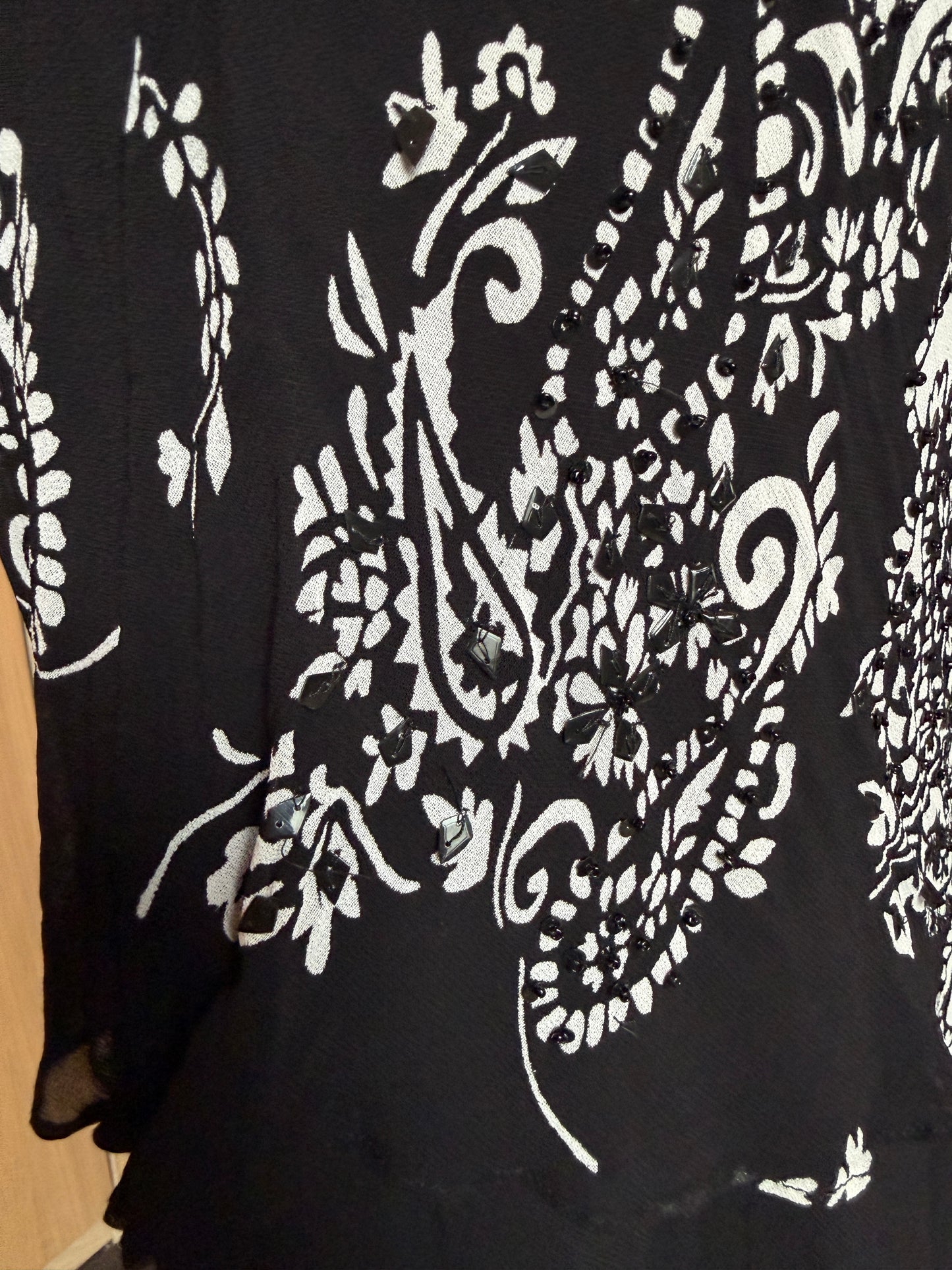 Eva Blue (M) 🕷️🖤🧵🌼 vintage early 2000's y2k black asymmetrical layered white floral embroidered & beaded black formal dress, black, white (factory tag: 6)