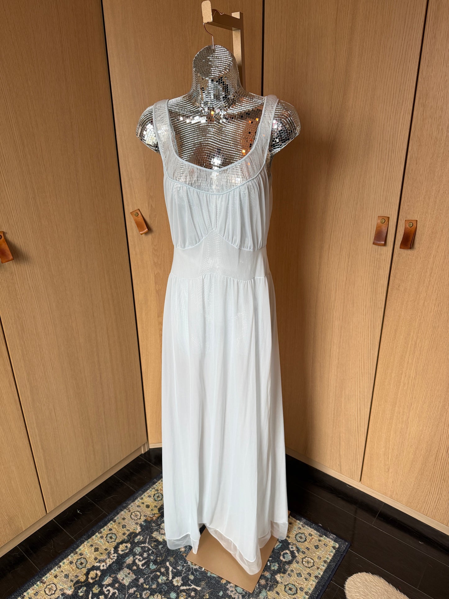 Vanity Fair (L)❄️💠🧊💎 vintage 1970's ethereal goddess of the arctic night ice-blue nightgown sheer slip dress & robe set, blue (factory tag: L )