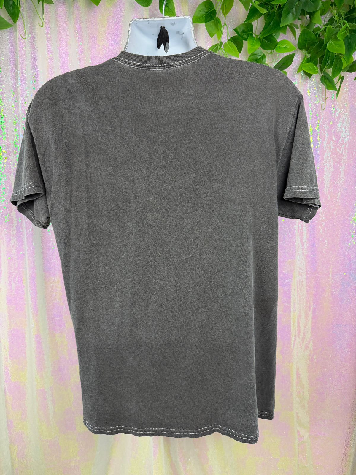 Outkast (M) 🛸💙👽🩷 charcoal funky psychedelic UFO hip-hop graphic band t-shirt (factory tagged: M)