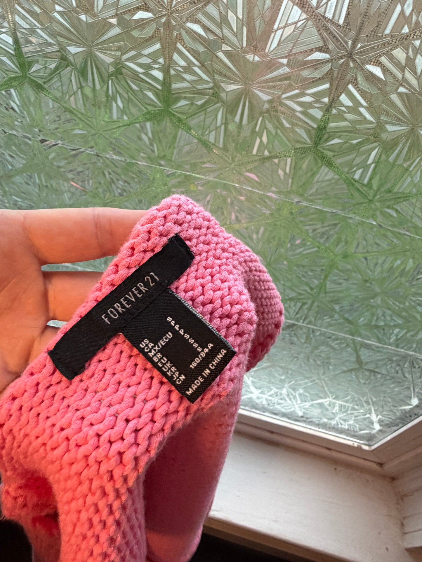 Half-Bag Value Bundle (S) 🌷💕🍓💞 bubble gum day dream sweat heart pink & magenta knit crop tops, beige