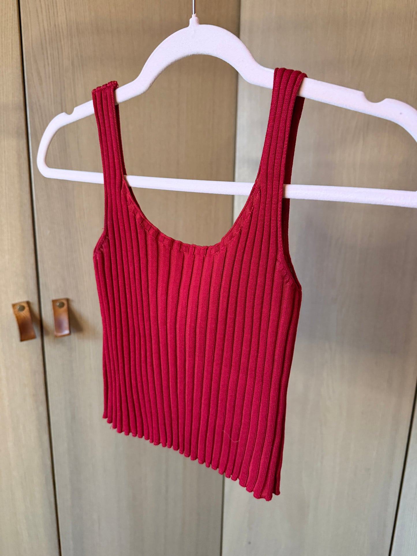 Half-Bag Value Bundle (S) 🌷💕🍓💞 bubble gum day dream sweat heart pink & magenta knit crop tops, beige