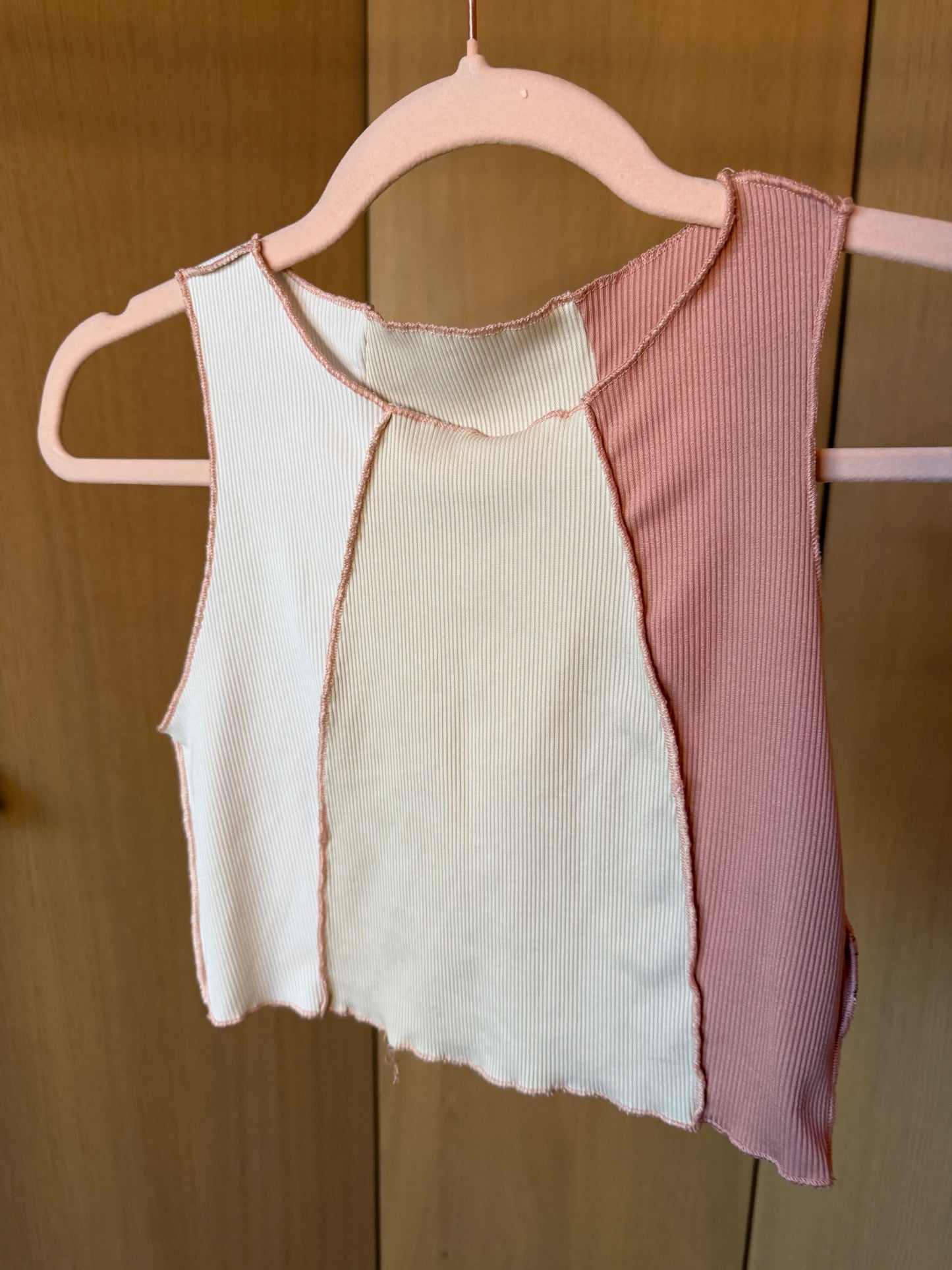 Half-Bag Value Bundle (S) 🌷💕🍓💞 bubble gum day dream sweat heart pink & magenta knit crop tops, beige