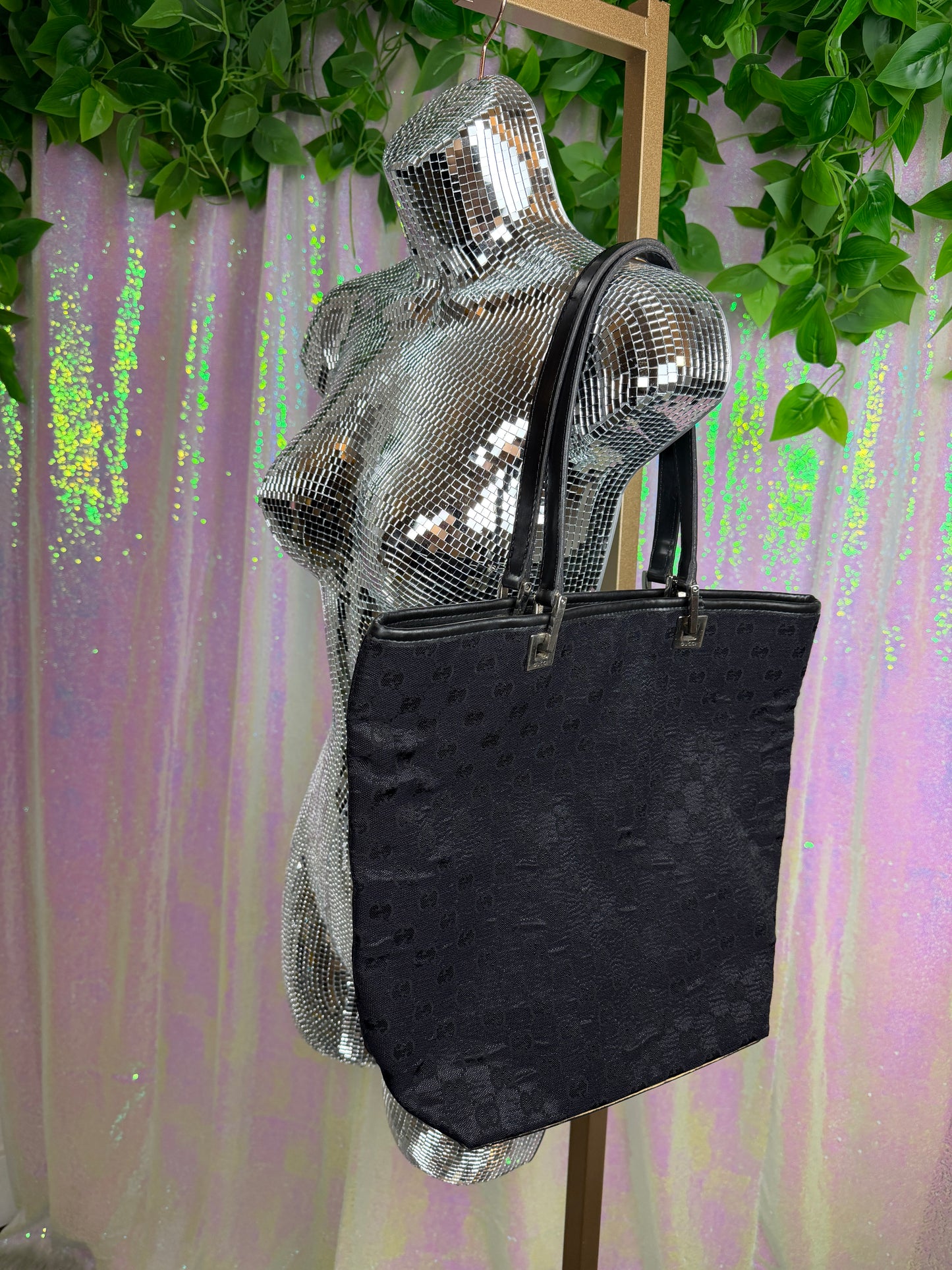 DOUPE Gucci Tote (n/a) 🖤👜🌑🕶️  business siren sexy sleek work black bag with silver hardware and leather accents