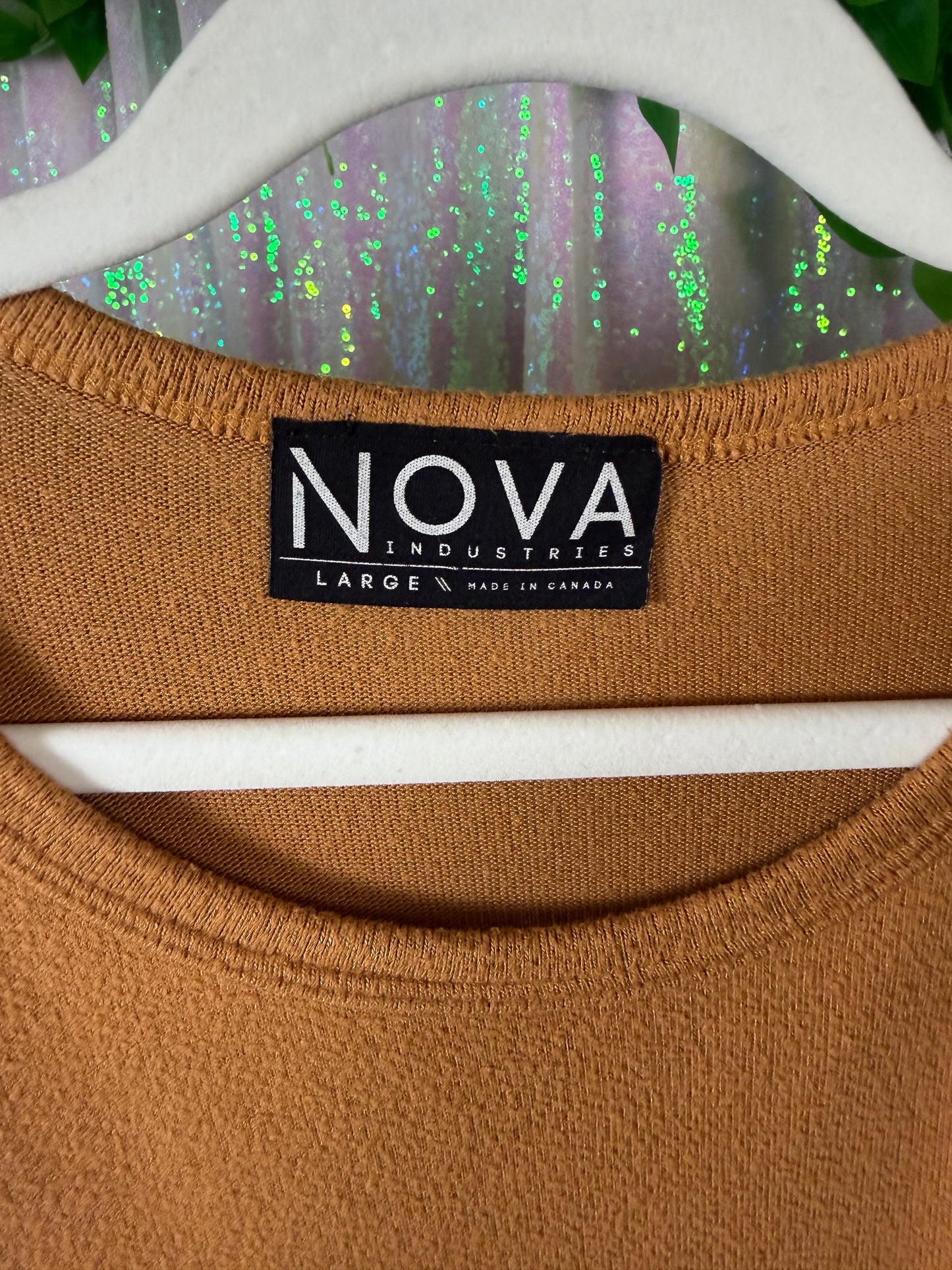 Full-Bag Value Bundle (L) 🌿🧡🌀🐆 earthbound comfort warm neutral chiller, woven striped drug rug, super soft extra fuox cashmere  long t-shirt, playful ivory (factory tagged: L & XL)