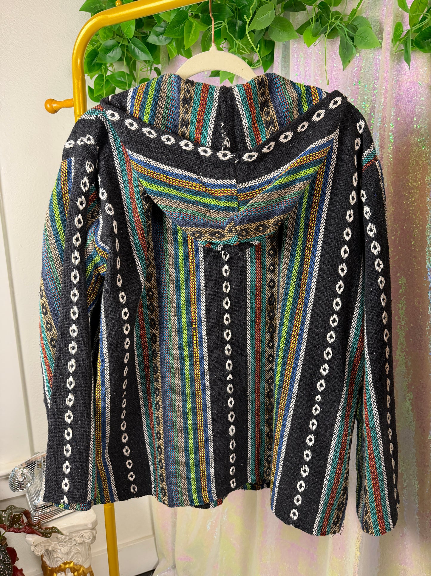 Full-Bag Value Bundle (L) 🌿🧡🌀🐆 earthbound comfort warm neutral chiller, woven striped drug rug, super soft extra fuox cashmere  long t-shirt, playful ivory (factory tagged: L & XL)