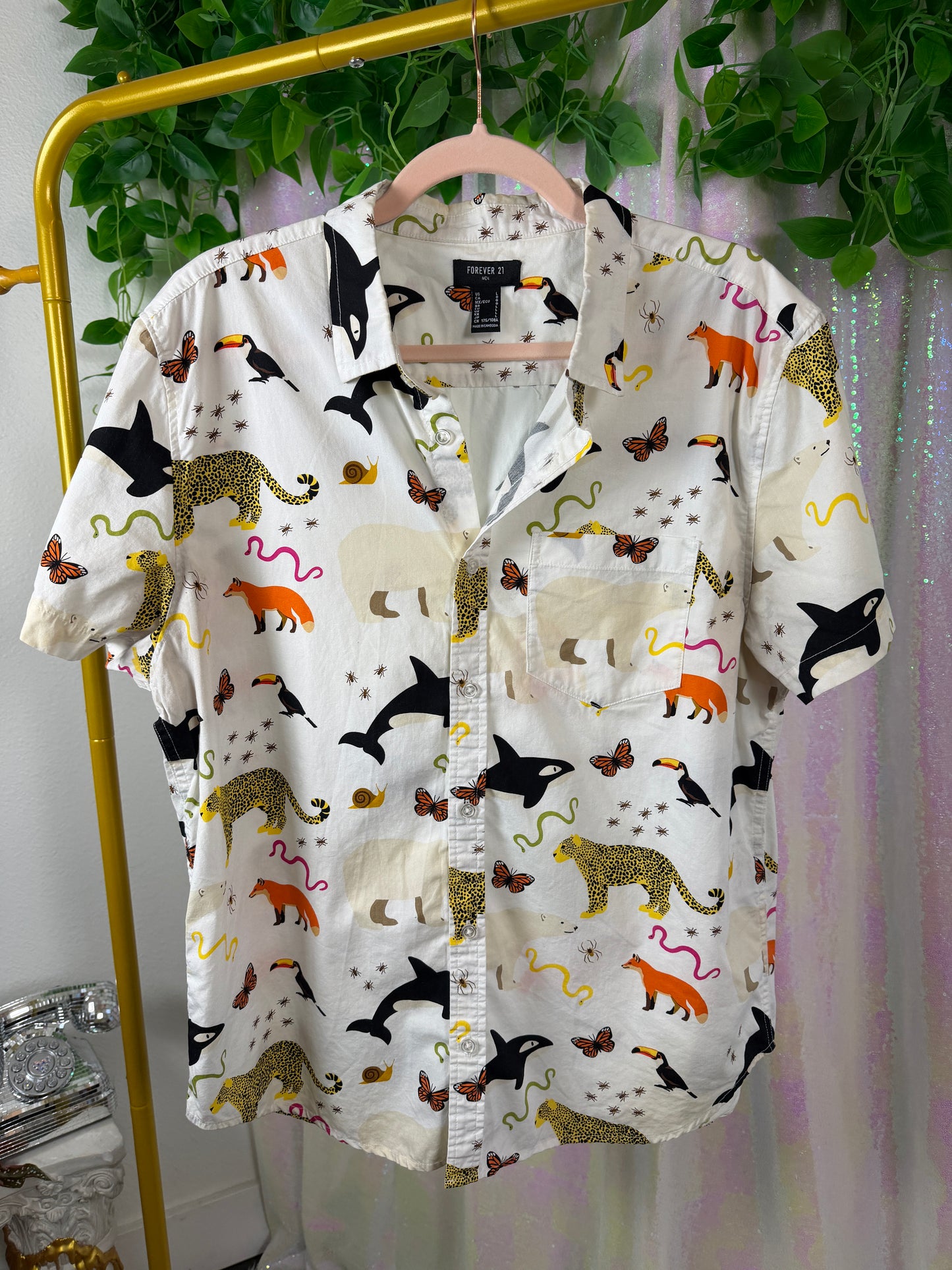 Full-Bag Value Bundle (L) 🌿🧡🌀🐆 earthbound comfort warm neutral chiller, woven striped drug rug, super soft extra fuox cashmere  long t-shirt, playful ivory (factory tagged: L & XL)