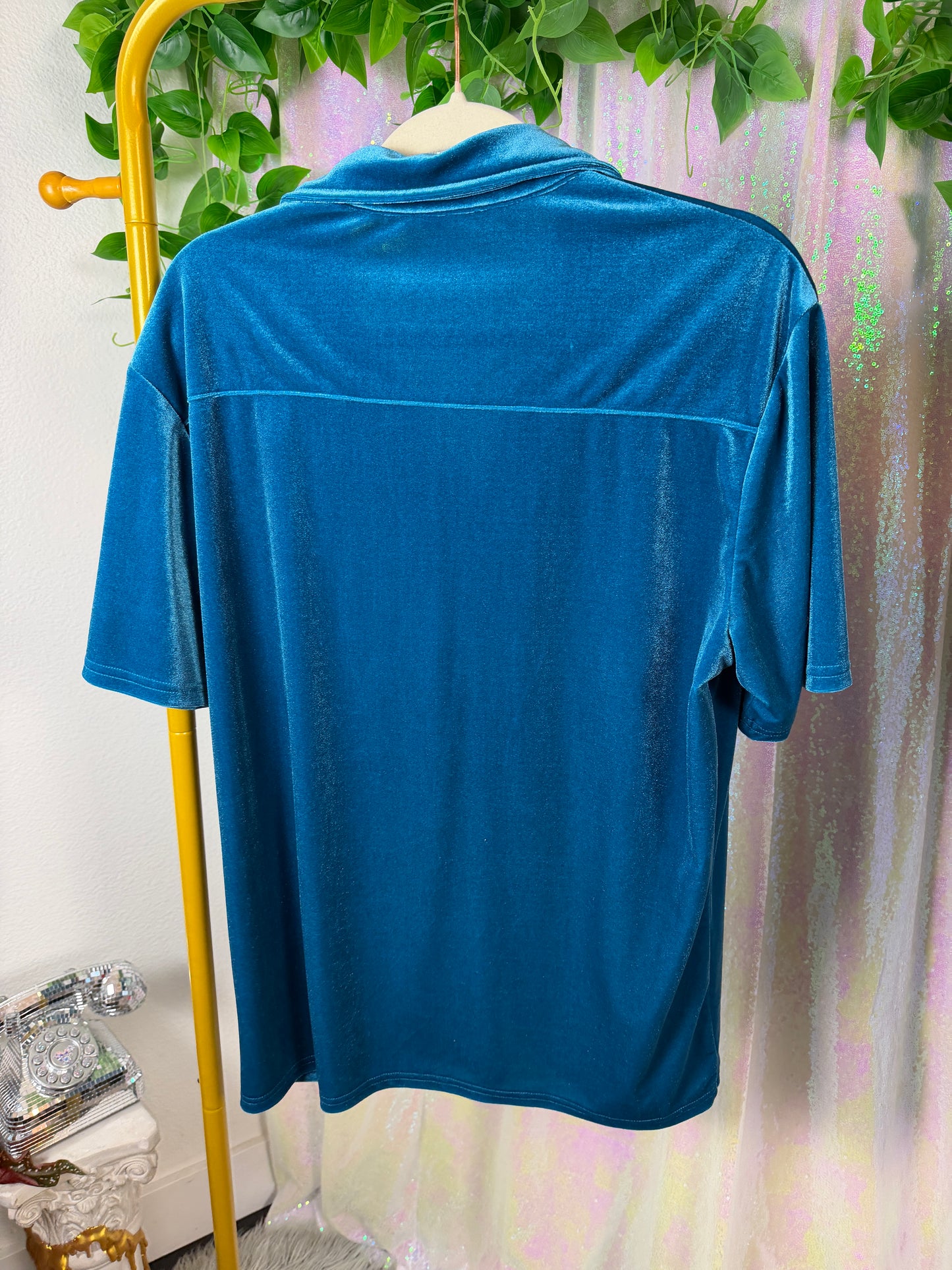 Half-Bag Value Bundle (M) 💙🌼🌺🪩 electric blue velvet oasis disco dude festival raver t-shirt button down with matching shorts set, floral yellow and red flowers and green leaves funky part button down