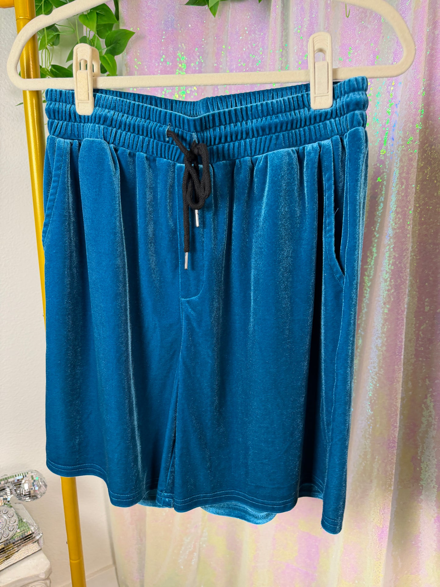 Half-Bag Value Bundle (M) 💙🌼🌺🪩 electric blue velvet oasis disco dude festival raver t-shirt button down with matching shorts set, floral yellow and red flowers and green leaves funky part button down