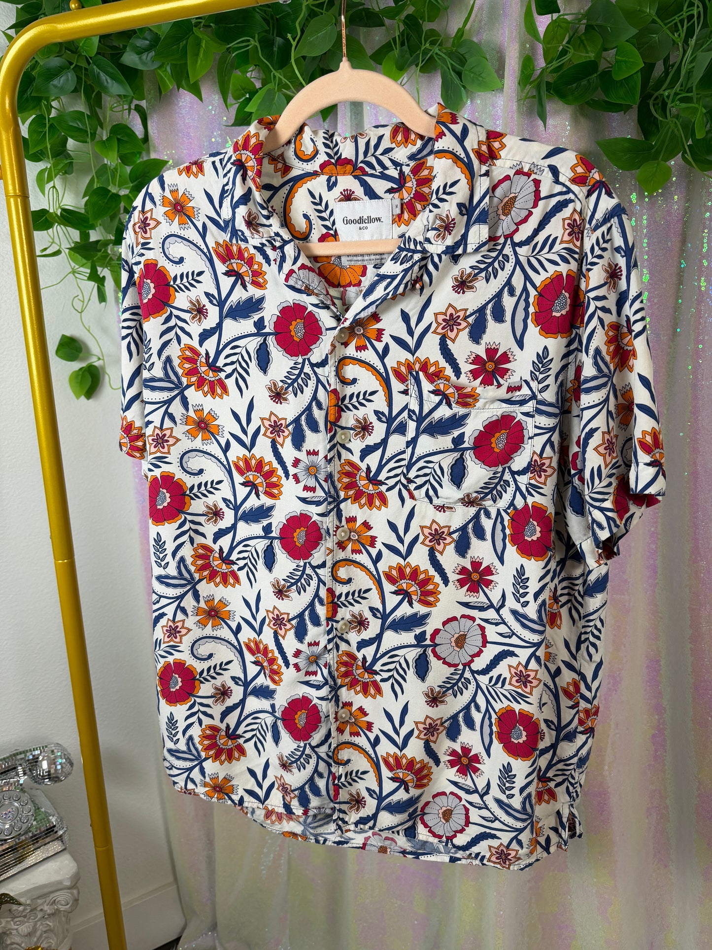 Half-Bag Value Bundle (M) 💙🌼🌺🪩 electric blue velvet oasis disco dude festival raver t-shirt button down with matching shorts set, floral yellow and red flowers and green leaves funky part button down