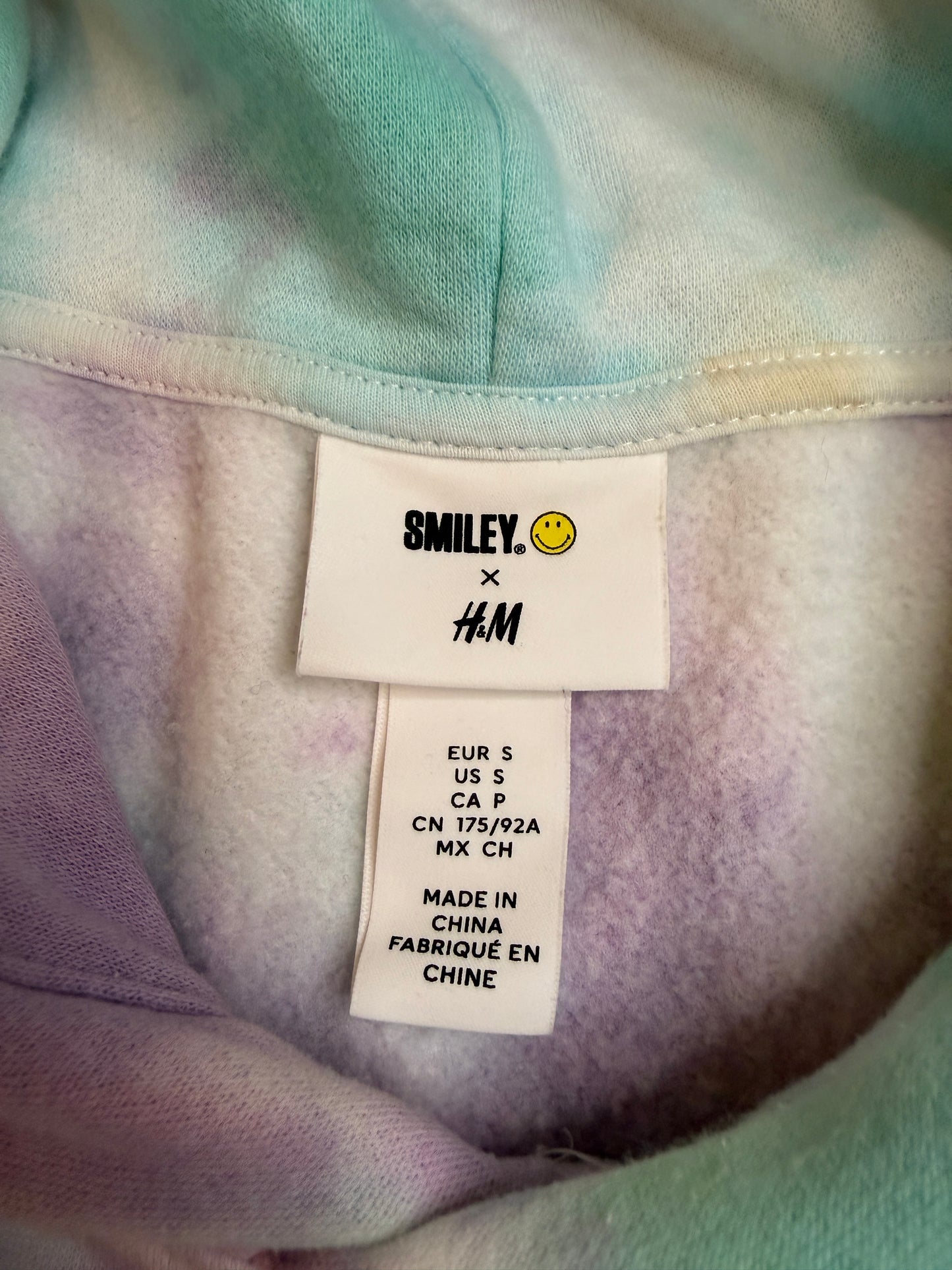 Full-Bag Value Bundle (S) 🌀🏁🎧💜 comfy cozy festival camper set with white purple and blue tie dye smiley sweatshirt and black marble nike athletic basketball shorts (factory tagged: S)