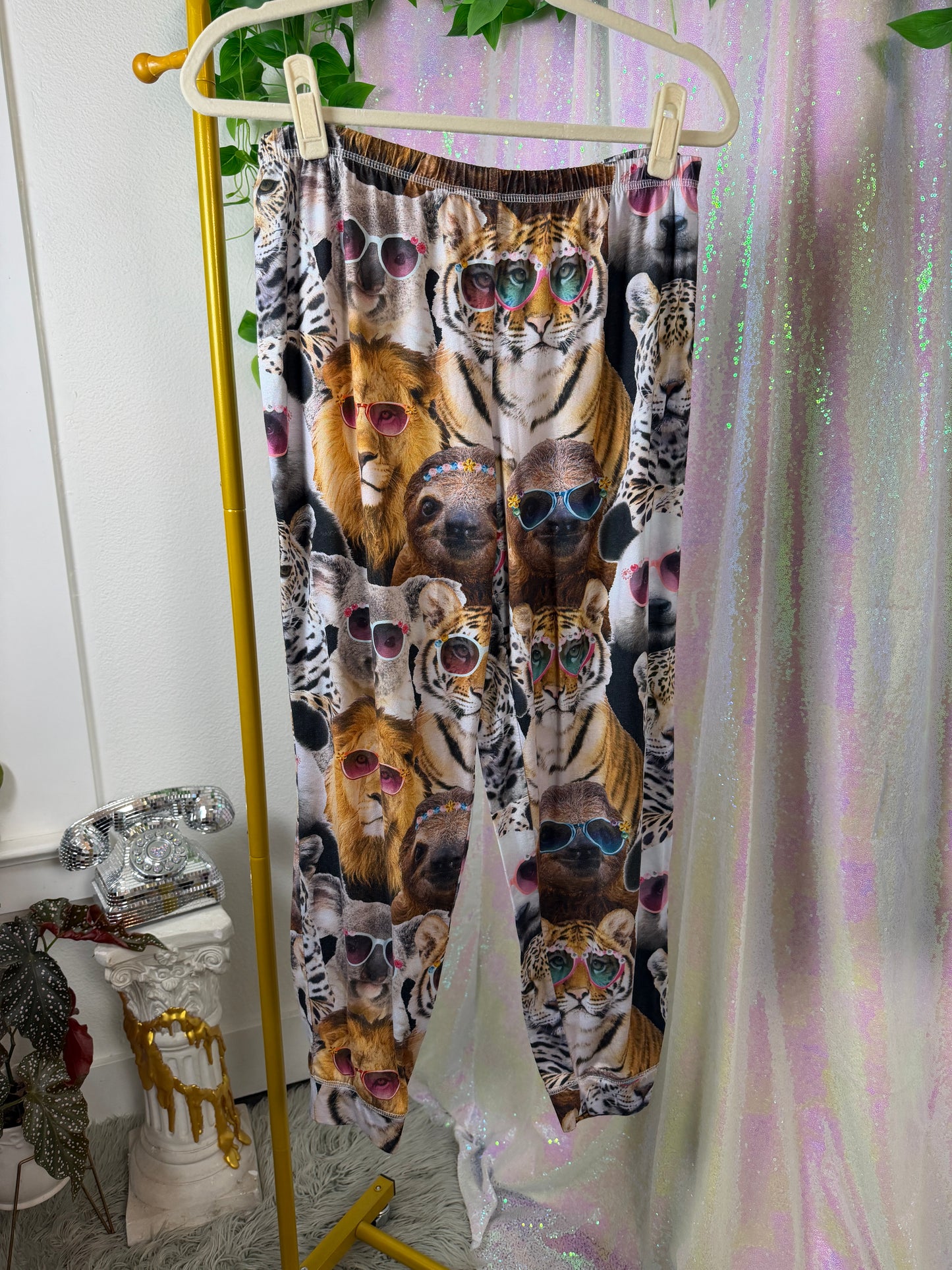 Full-Bag Value Bundle (M) 🐾🌴🌀🌙 Jackie Moon Flit Tropics festival camper comfy cozy cat and dog PJ set and tie dye white and black sweatshirt (factory tagged: M &L)