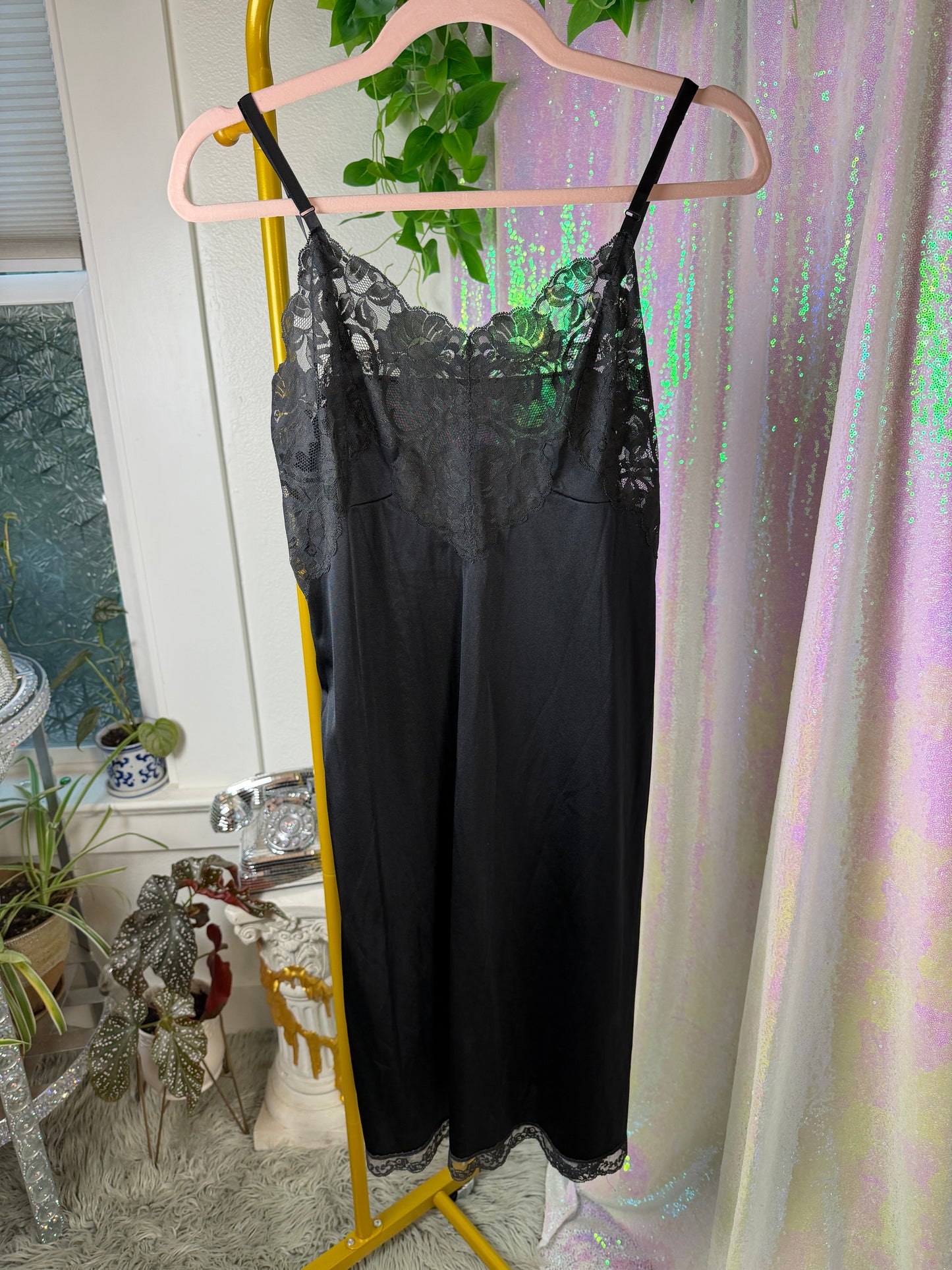 Full-Bag Value Bundle (M) 🍒🖤🔥💃🏼 60's / 70's cherry bomb glambot sex kitten funky desert rose sunset stunner (factory tagged: M)