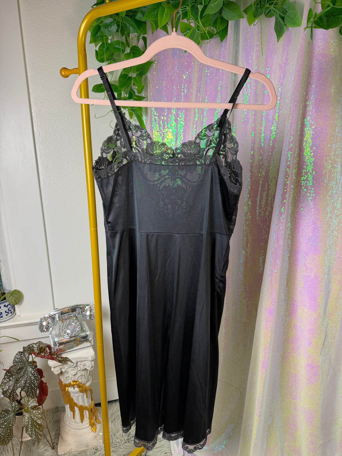 Full-Bag Value Bundle (M) 🍒🖤🔥💃🏼 60's / 70's cherry bomb glambot sex kitten funky desert rose sunset stunner (factory tagged: M)