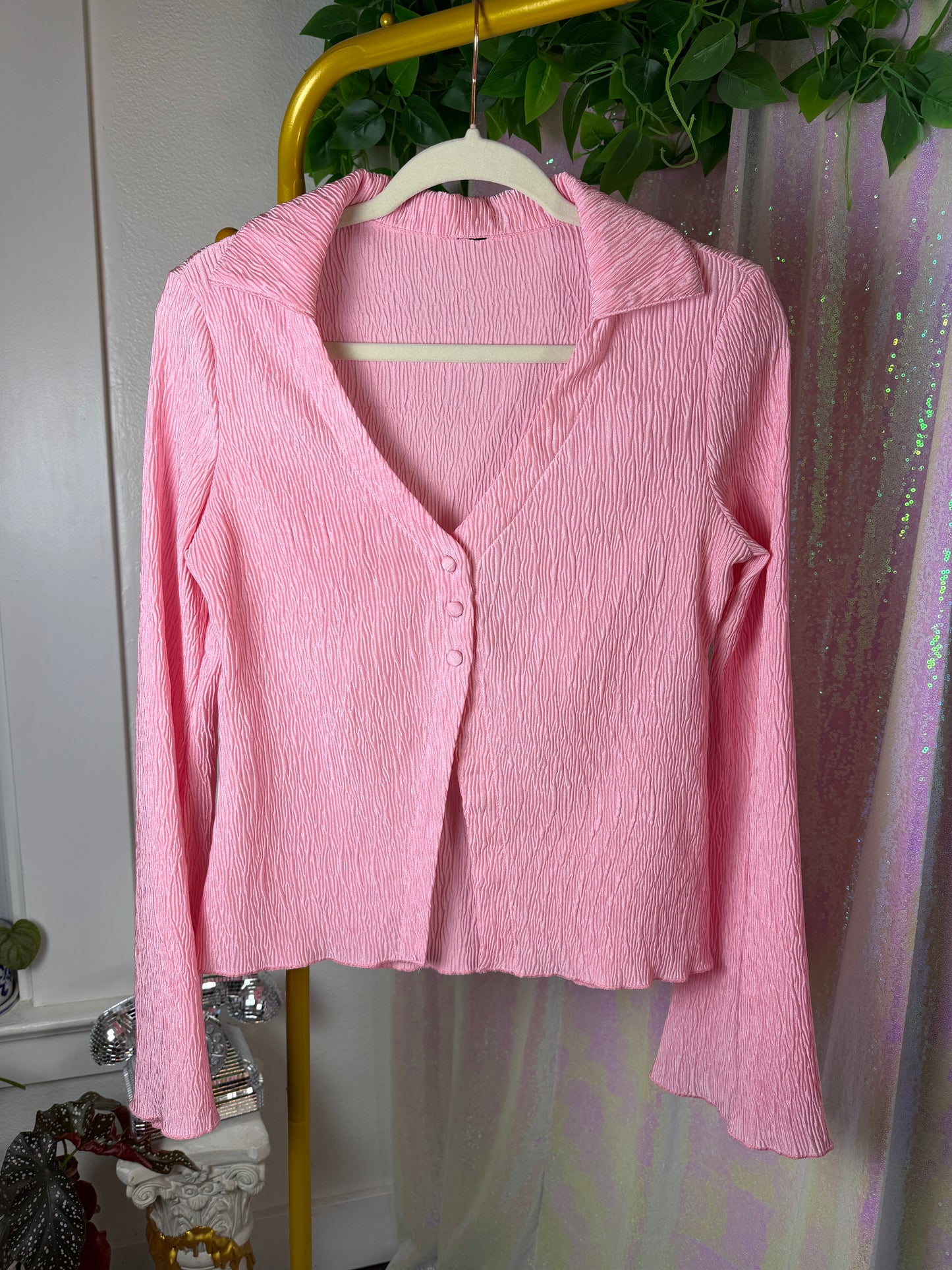 Half-Bag Value Bundle (M) 💗🎀🖤🌸 black pink and silver blush rose floral sheer mesh flowy goodness festival boho queen slips and flare crop button down blouse (factory tagged: M)