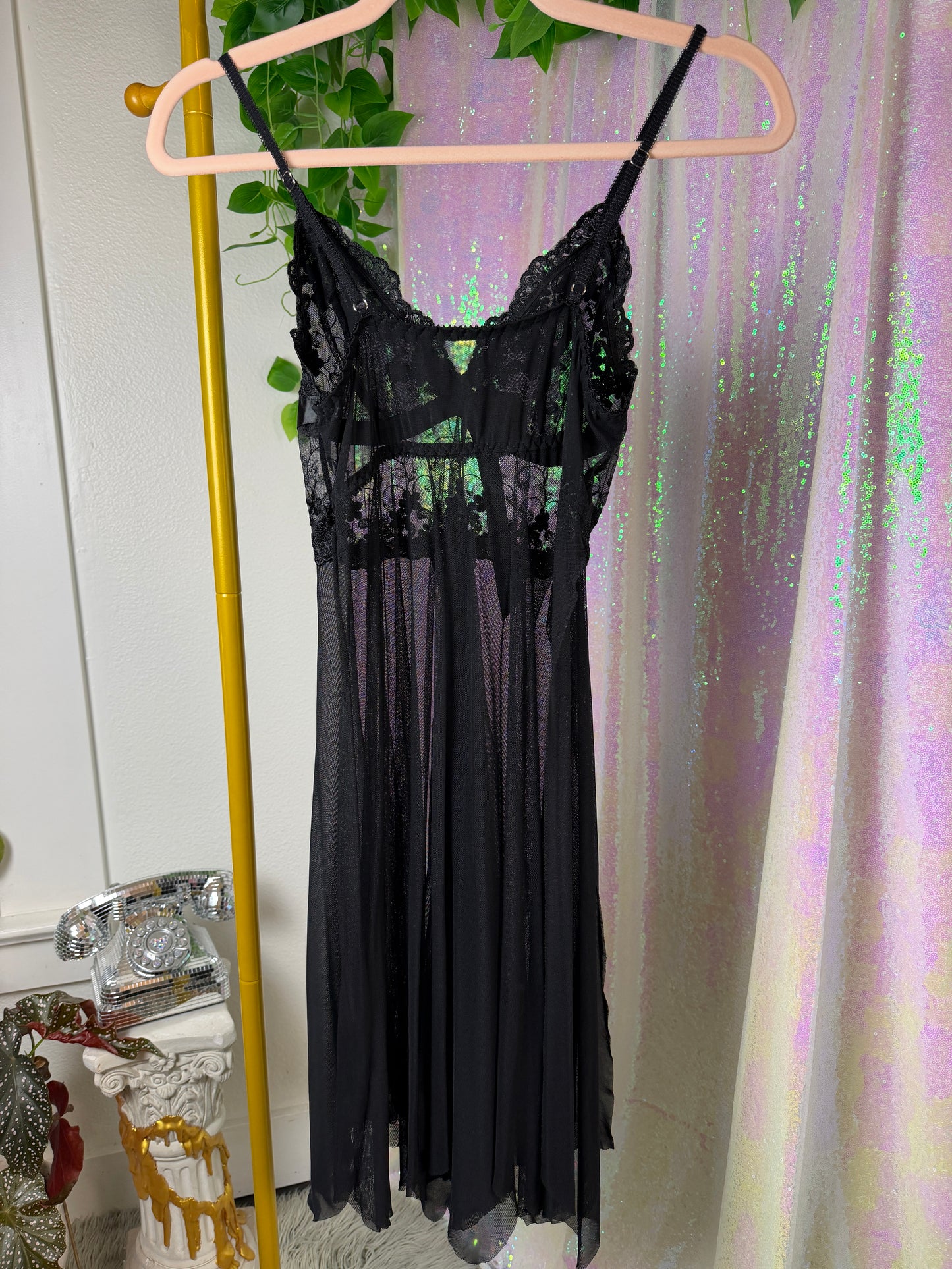 Half-Bag Value Bundle (M) 💗🎀🖤🌸 black pink and silver blush rose floral sheer mesh flowy goodness festival boho queen slips and flare crop button down blouse (factory tagged: M)