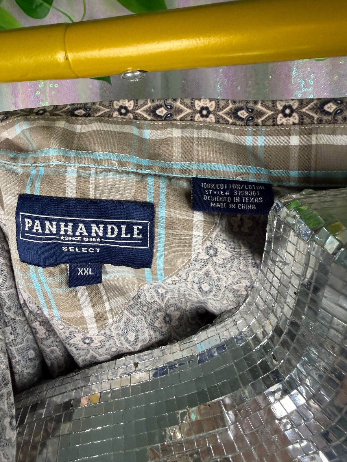 Panhandle Select (XL+) 🕰️♟️🪩🐎 trippy funky retro boho grey black and cream western geometric print button-up polo shirt (factory tagged: XXL)