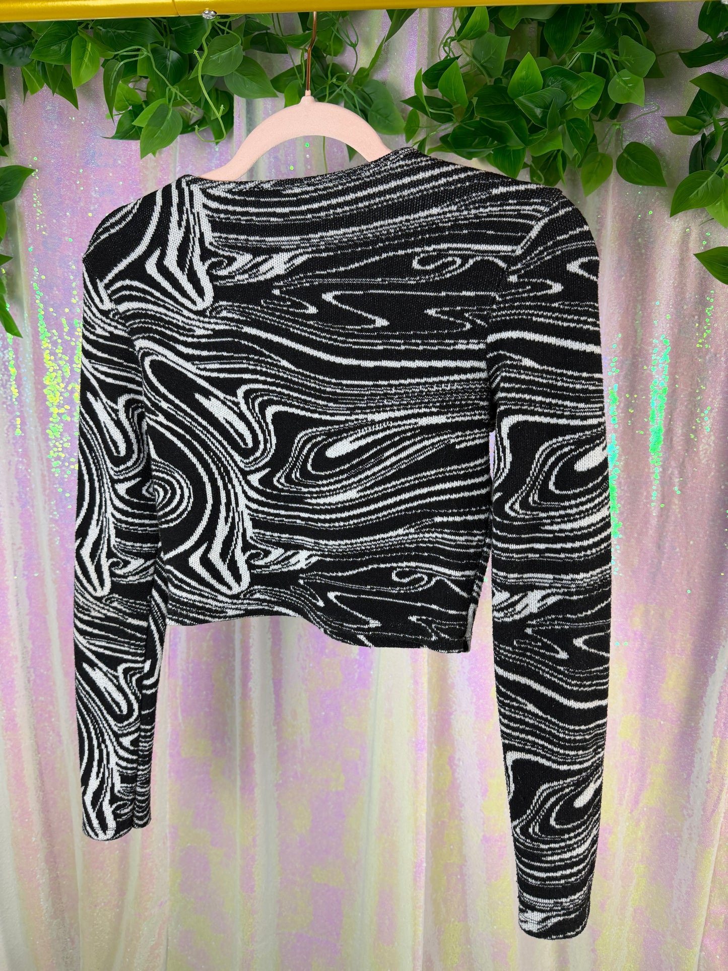 Full-Bag Value Bundle (M) ⚡️🌪️🖤🪩 techno baddie underground soft grunge tie dye long sleeve shirt, swirl matching sweat set, chain laced jeans (factory tagged: M & 3)