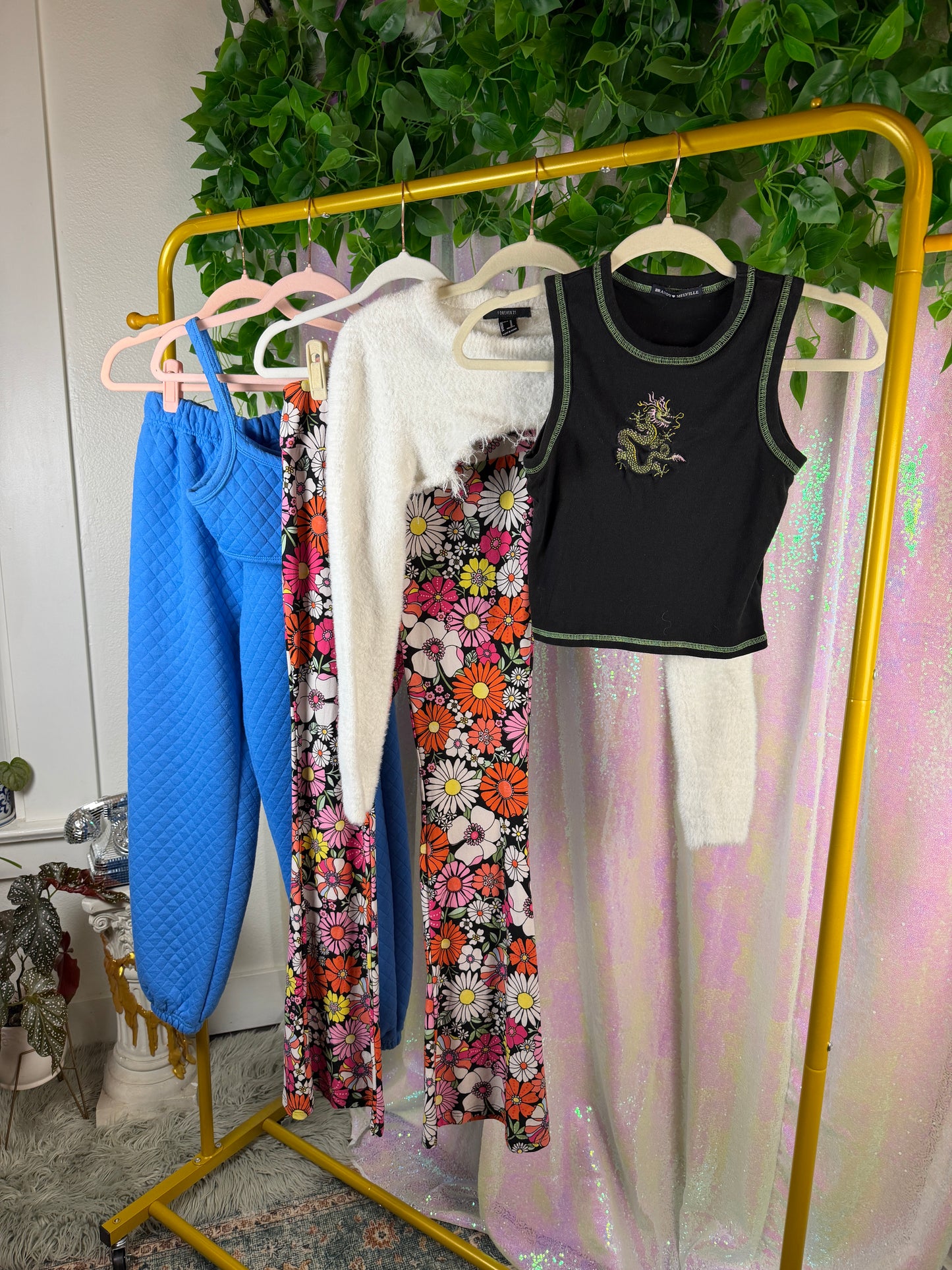 Full-Bag Value Bundle (M) 🌼🐉💙🌸 retro floral comfy cozy camper sunset survivor festival wind down blue quilted lounge set, flower power red and pink flare pants, black dragon crop top
