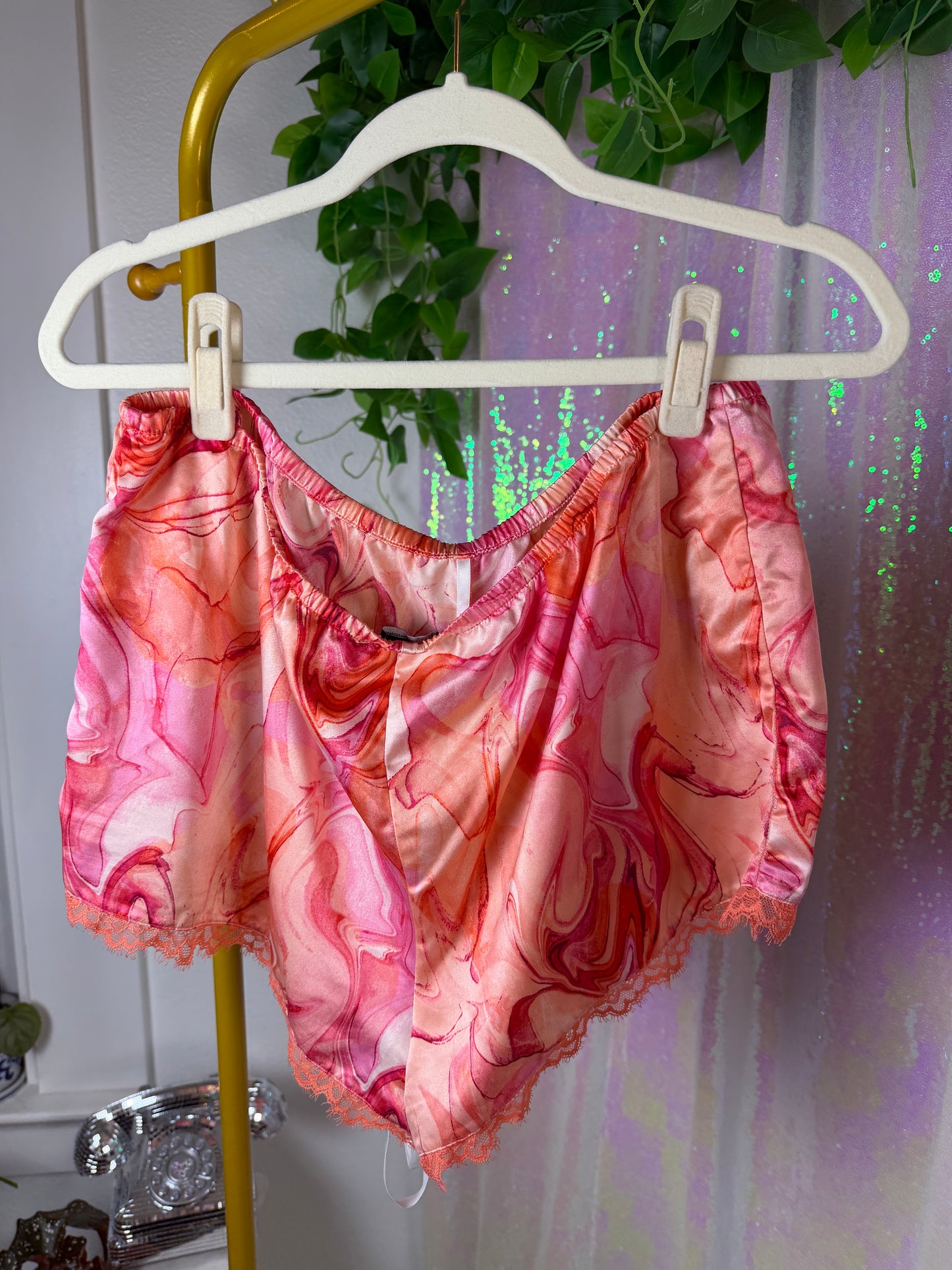 Quarter-Bag Value Bundle (L) 🍑🌸💗🔥 sunset flame red blue pink marble swirl mesh rave club party and silky dreams (factory tagged: M & L)