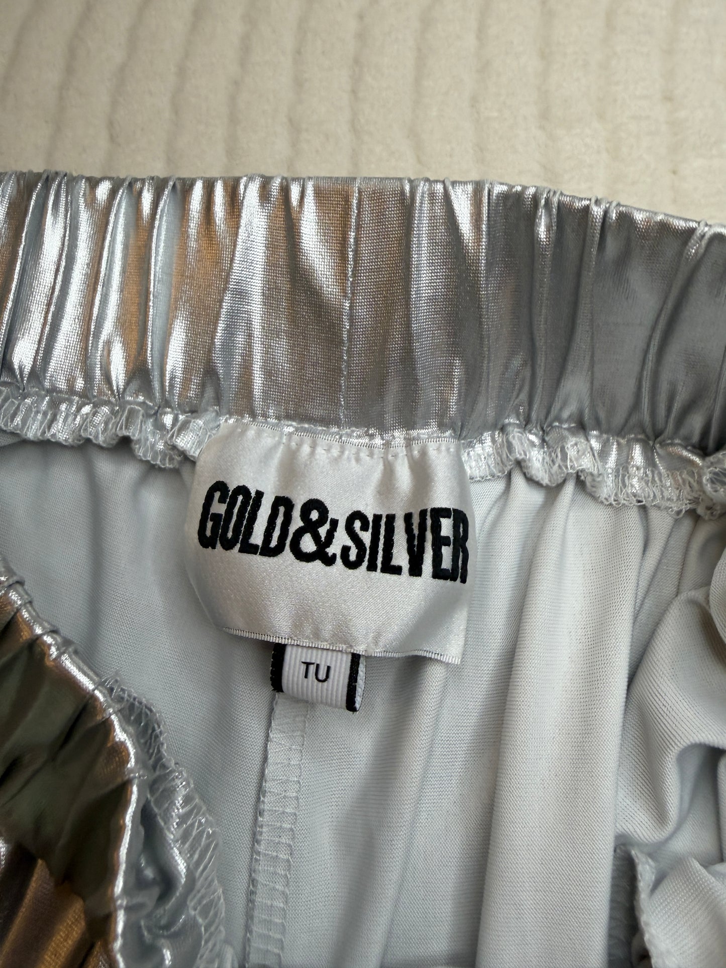 Half-Bag Value Bundle (S) 🖤🪩🕷️💿 cyber punk techno baddie galactic chrome black metallic holographic silver faux leather stretch pants and black crop top (factory tagged: S & M)