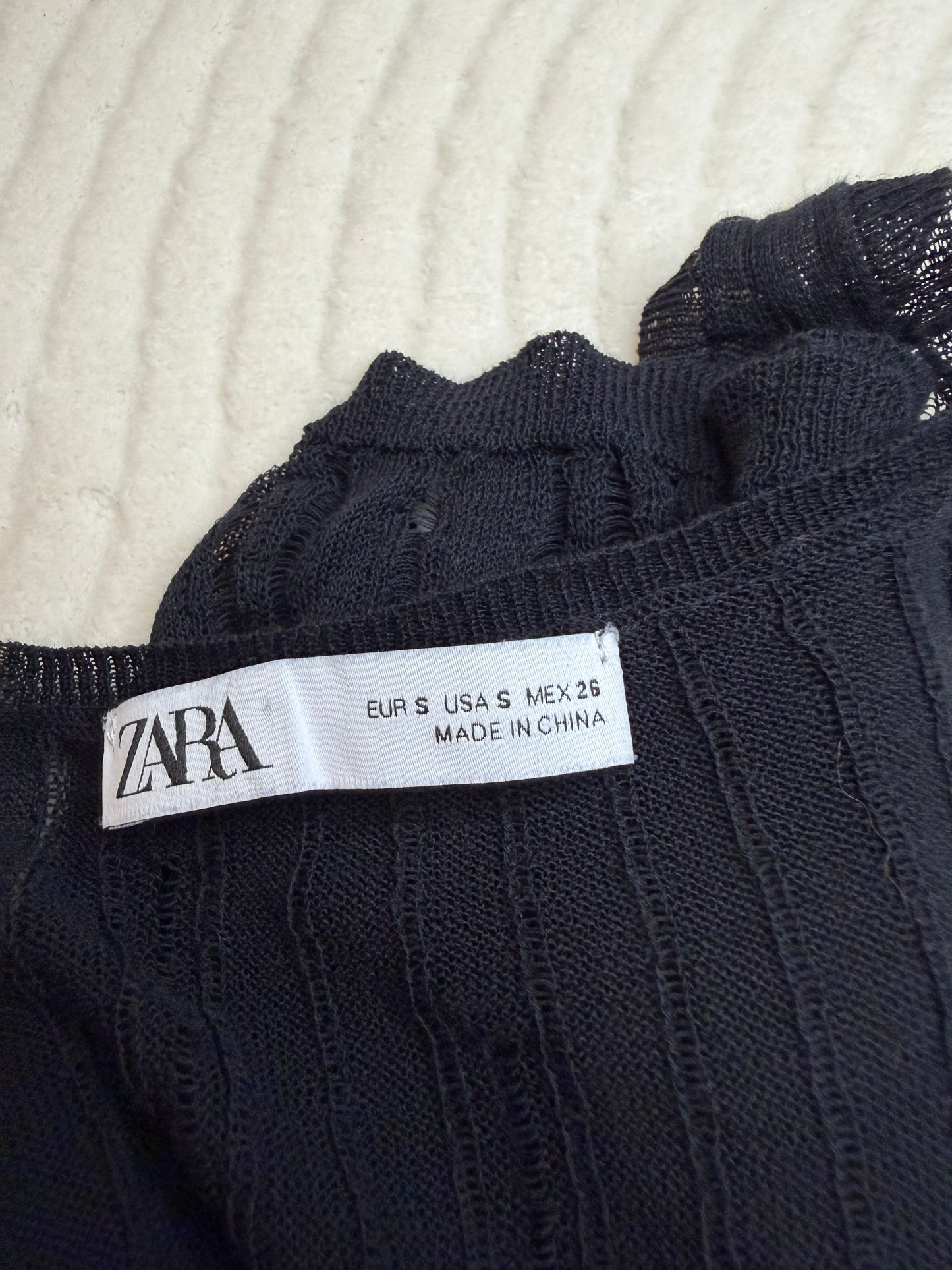 Half-Bag Value Bundle (S) 🖤🪩🕷️💿 cyber punk techno baddie galactic chrome black metallic holographic silver faux leather stretch pants and black crop top (factory tagged: S & M)