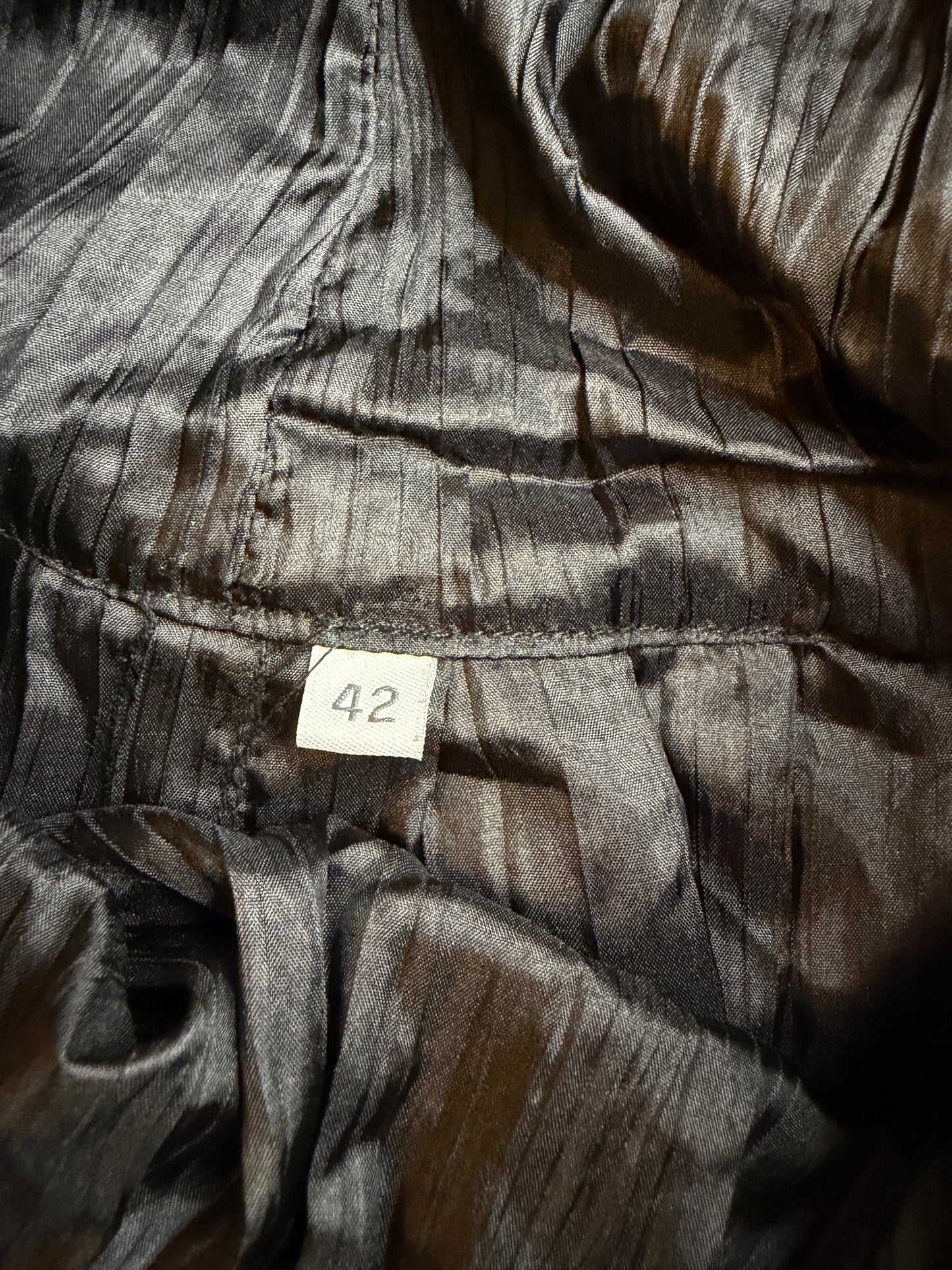 Half-Bag Value Bundle (M) 🌈🖤🪩🔥 psychedelic swirl flow compfy funky rave ready rainbow acid trip athletic dance pants and black parachute harem swish pants (factory tagged: M)