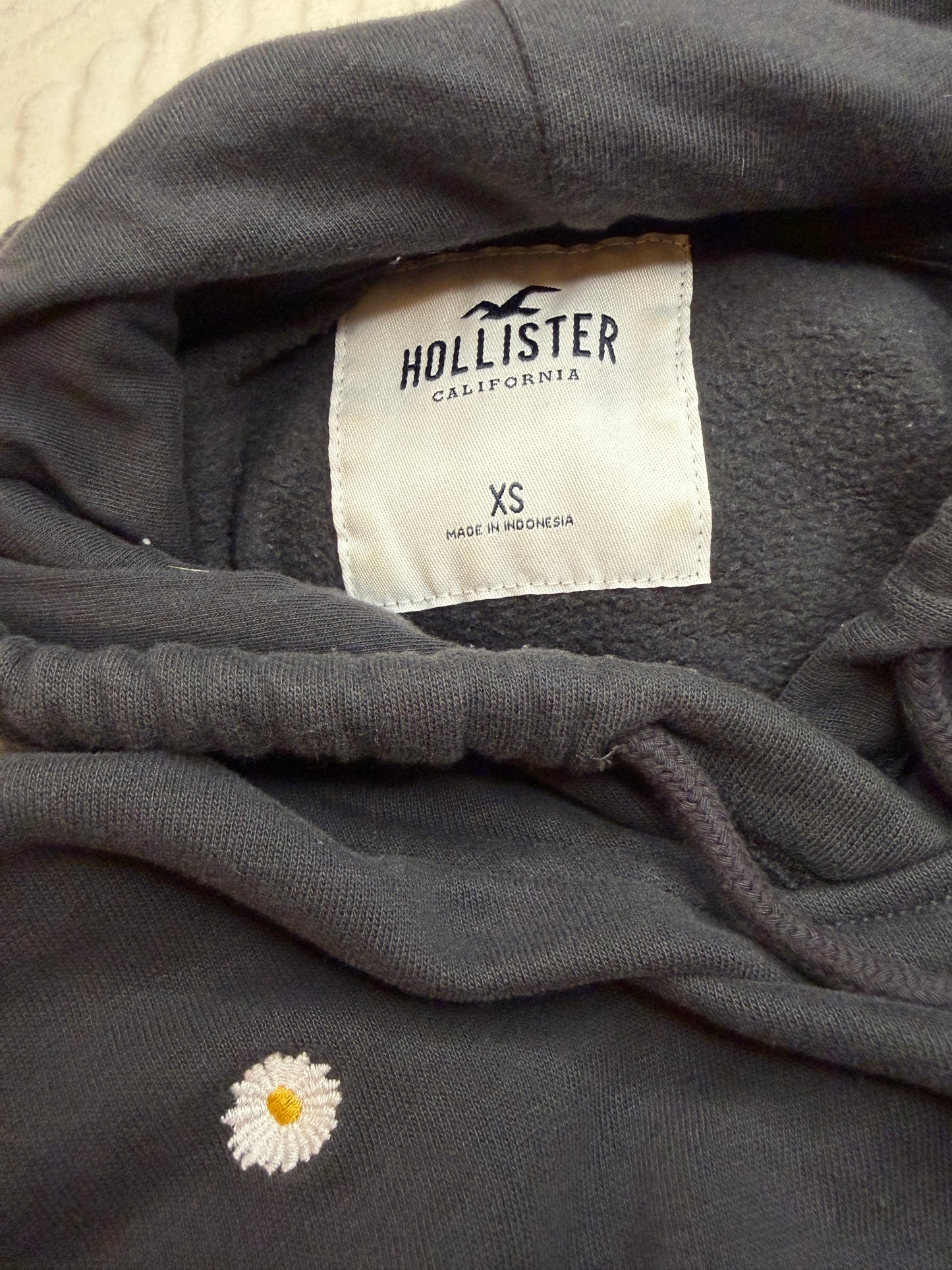 Full-Bag Value Bundle (S) 🐆🌼🤎🍯 dainty daisy black comfy cozy sweatshirt kitty cat cheetah leopard raver girl brown and tan crop tops and animal print shorts (factory tagged: XS & S)