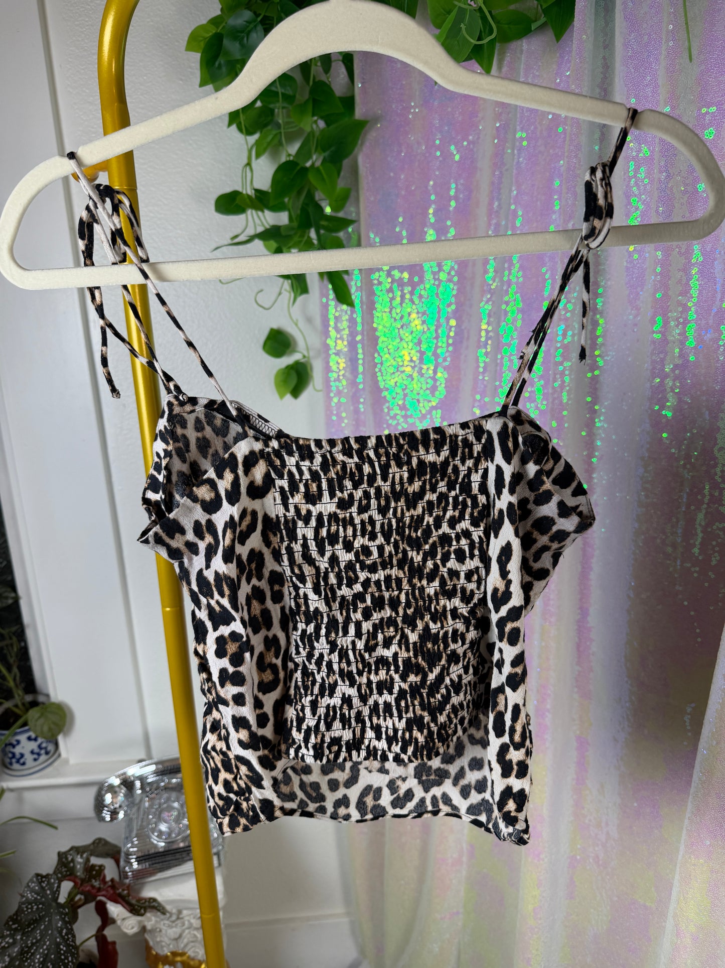 Full-Bag Value Bundle (S) 🐆🌼🤎🍯 dainty daisy black comfy cozy sweatshirt kitty cat cheetah leopard raver girl brown and tan crop tops and animal print shorts (factory tagged: XS & S)
