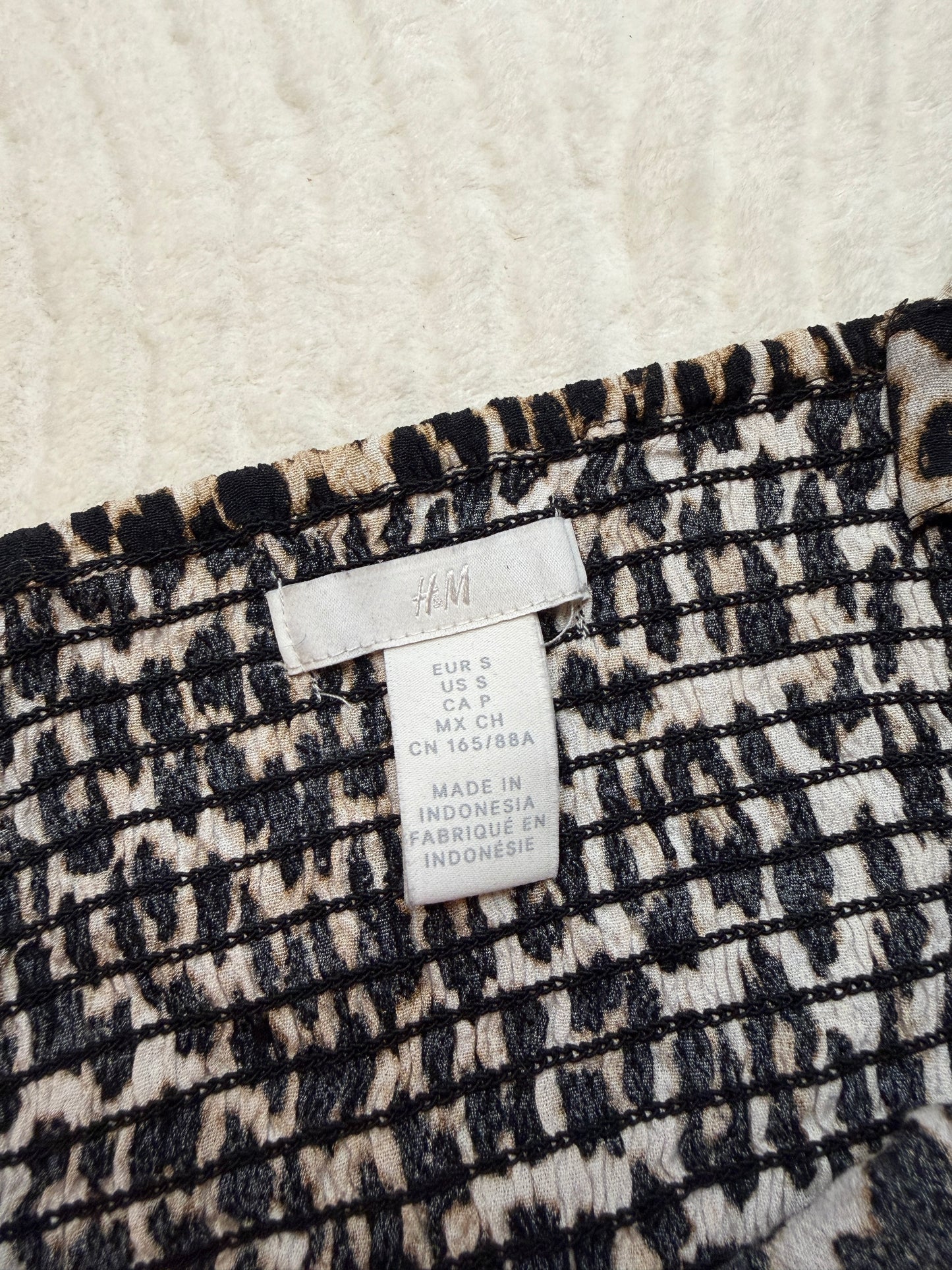 Full-Bag Value Bundle (S) 🐆🌼🤎🍯 dainty daisy black comfy cozy sweatshirt kitty cat cheetah leopard raver girl brown and tan crop tops and animal print shorts (factory tagged: XS & S)