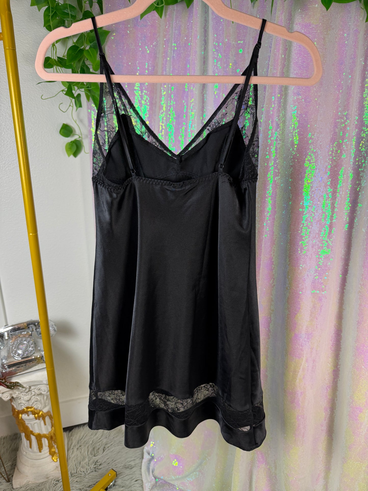 Half-Bag Value Bundle (S) 🌙🖤🍸🌿 soft-edge midnight shego to happy hour black silky slip, green lime body con midi dress, black zip up hoodie (factory tagged: XS & S)